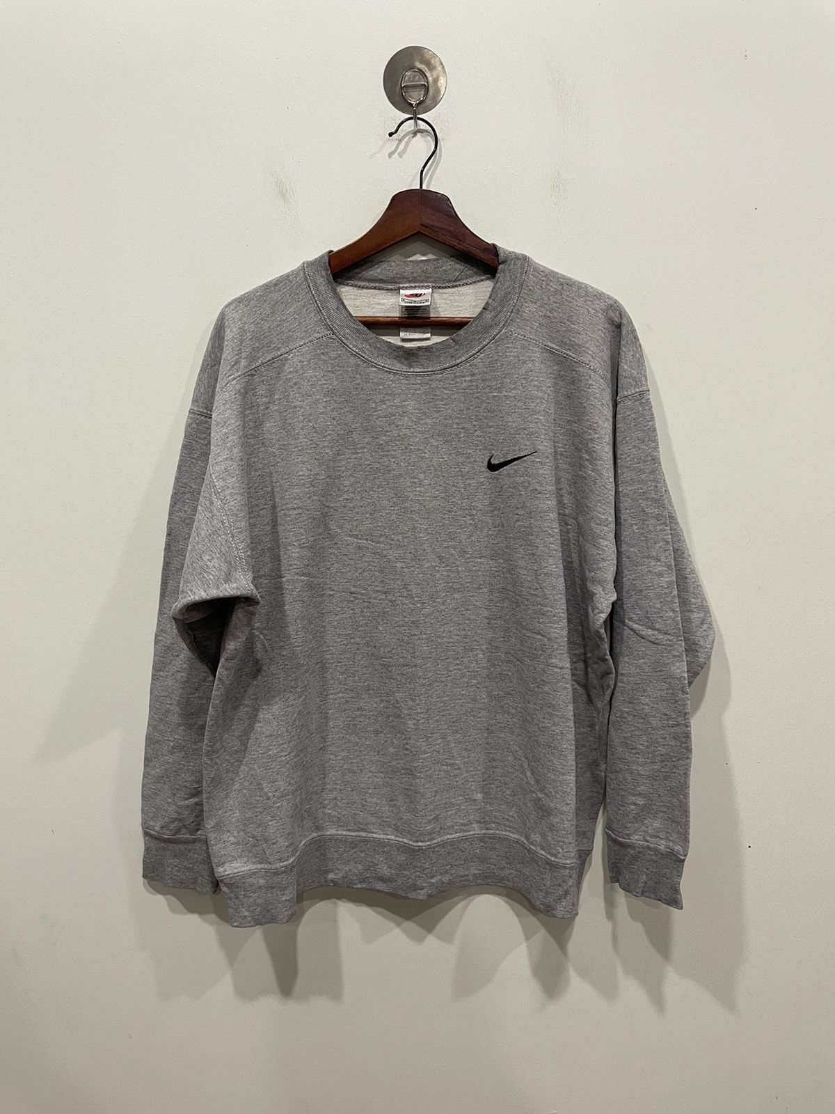 Nike Vintage Nike Grey Tag Size US M / EU 48-50 / 2 - 1 Thumbnail