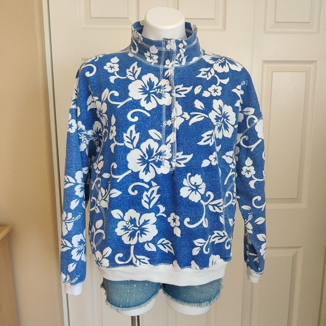 Urban Outfitters Out From Under oversized hibiscus sweatshirt sz XS Size XS / US 0-2 / IT 36-38 - 1 Thumbnail