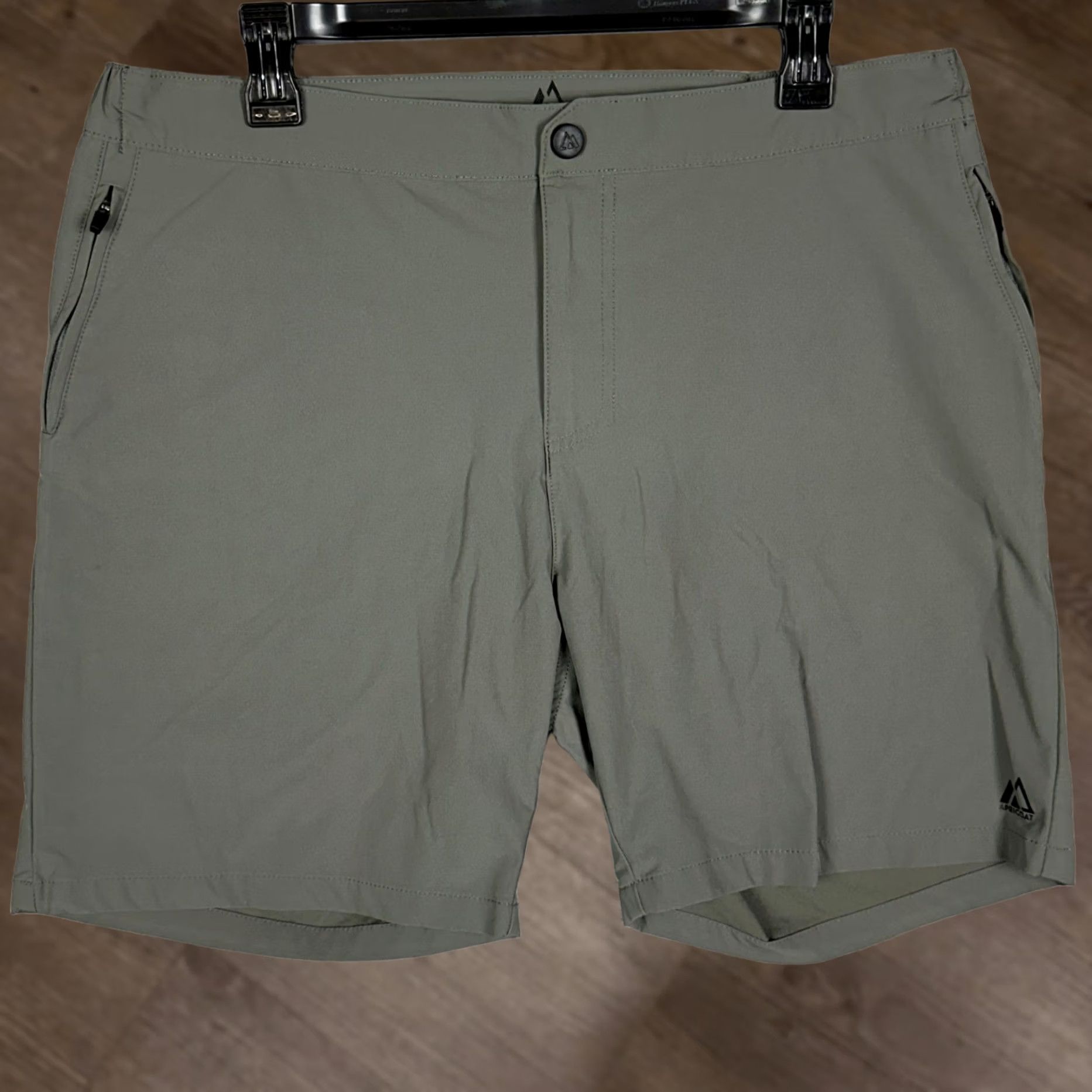 Vintage Apricoat Shorts Mens 34 Olive Green Zipped Pockets Stretch Hiking Outdoor EUC Size US 34 / EU 50 - 1 Thumbnail