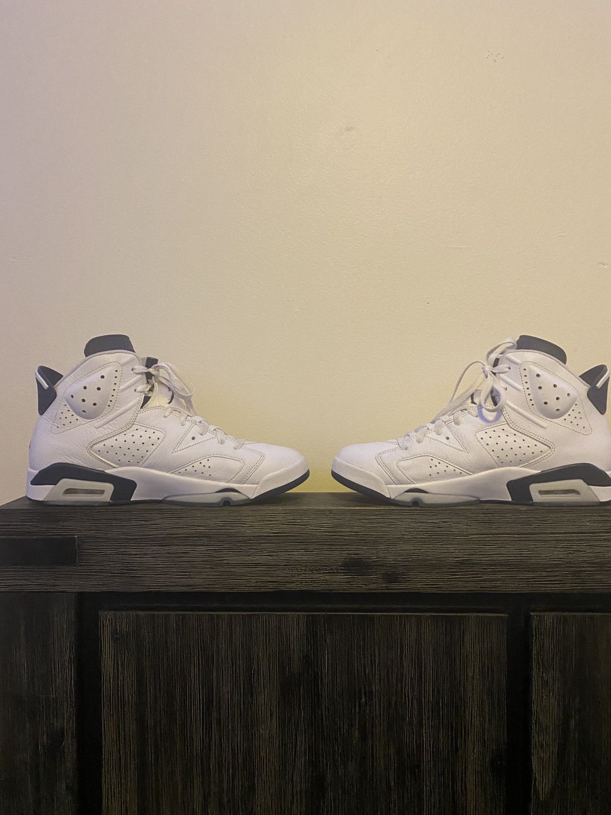 Jordan Brand Air Jordan 6 Retro Midnight Navy Size US 11.5 / EU 44-45 - 3 Thumbnail