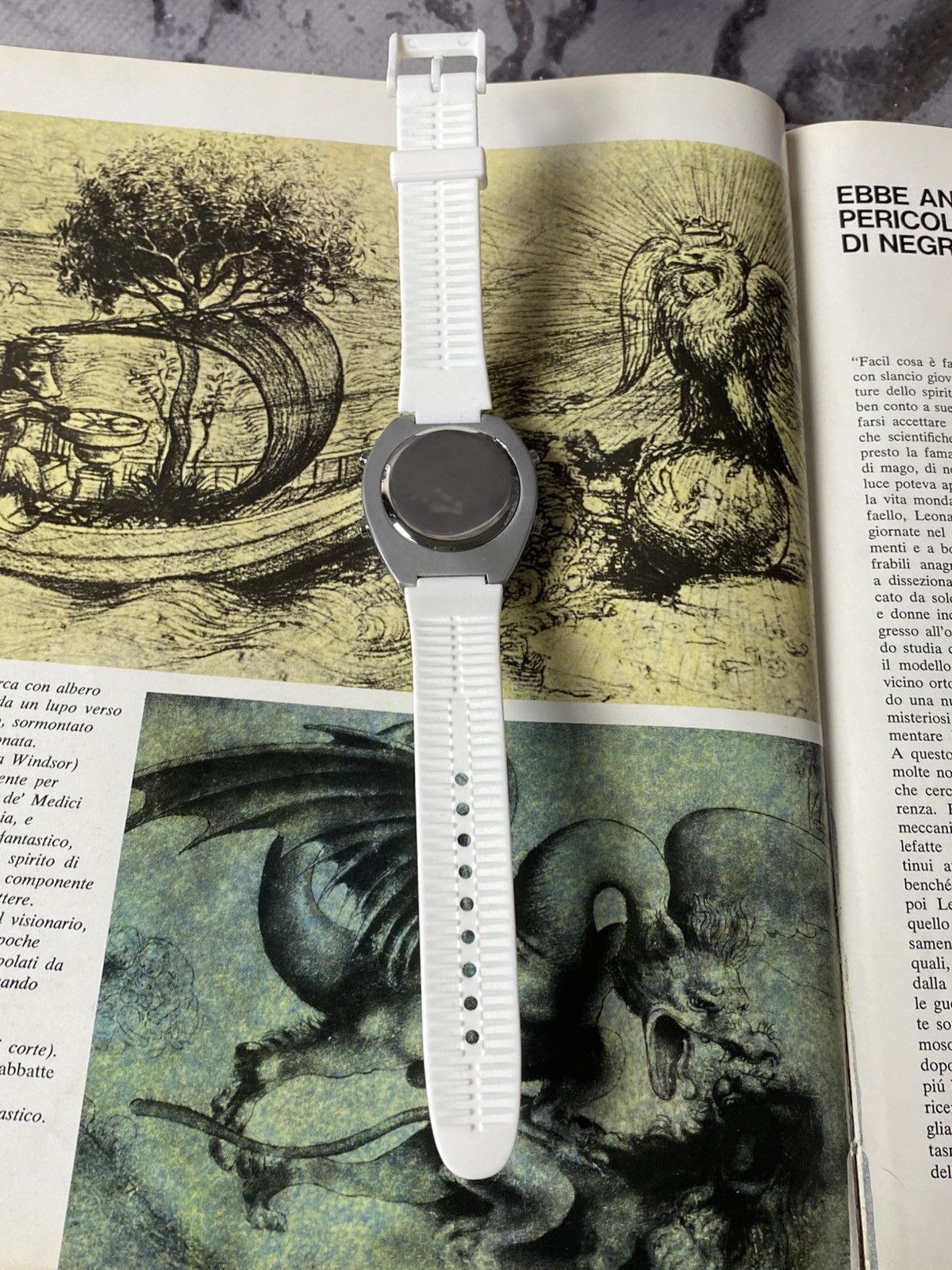 Japanese Brand Vintage LED Digital Watch Silver Cyberpunk Retro Futurism Size ONE SIZE - 11 Thumbnail