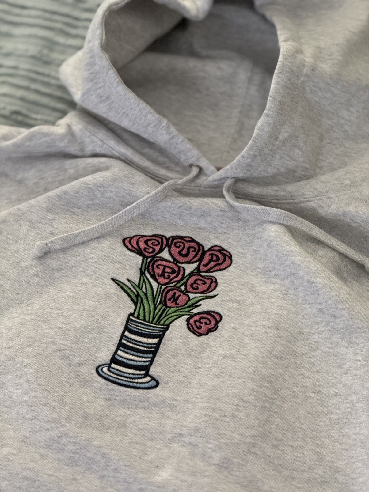 Supreme Supreme Flowers Hooded Sweatshirt Ash Grey Size XL (READ) Size US XL / EU 56 / 4 - 8 Thumbnail