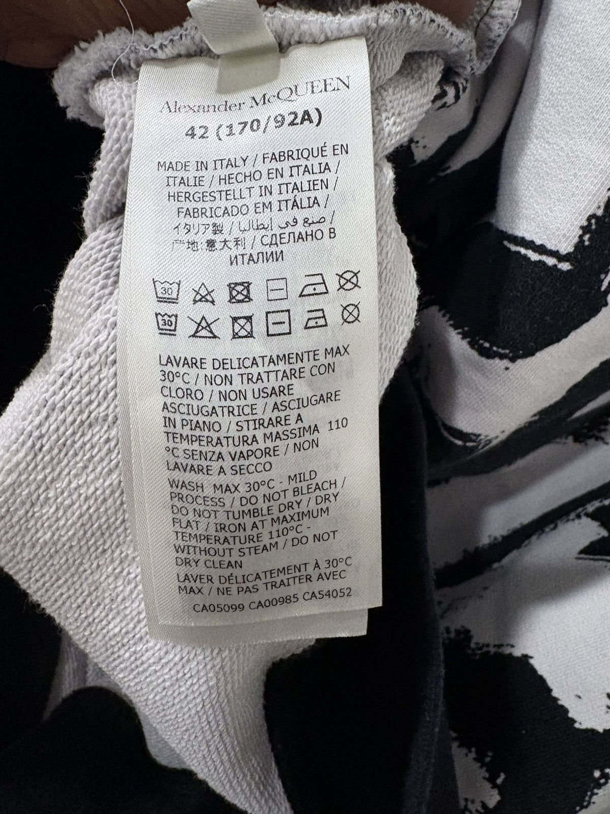 Alexander McQueen Alexander McQueen Black & White Graffiti Sweatshirt Size US M / EU 48-50 / 2 - 4 Thumbnail