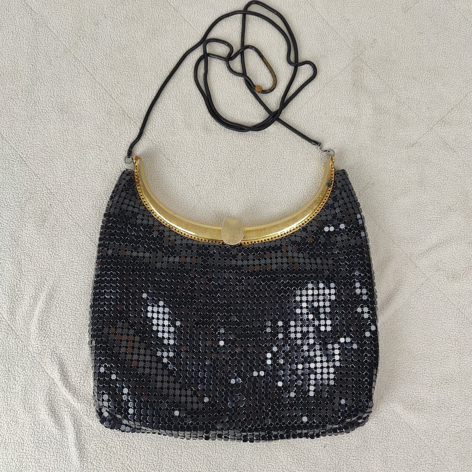 Vintage Vintage Metal Mesh Opera Bag Black Gold Clasp Art Deco Size ONE SIZE - 1 Thumbnail