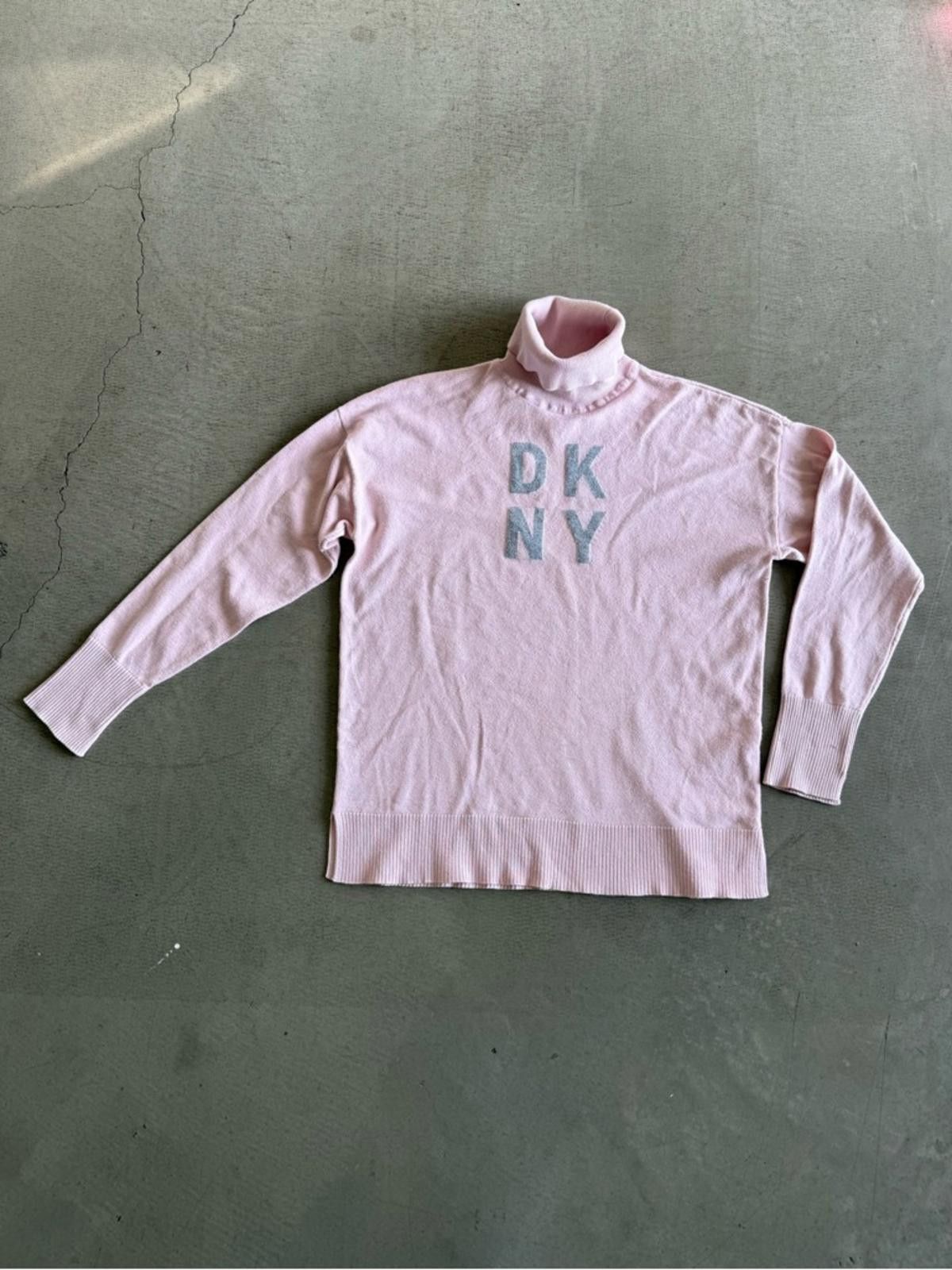 DKNY DKNY / Logo Turtleneck Sweater / Blush Pink Size S / US 4 / IT 40 - 7 Thumbnail