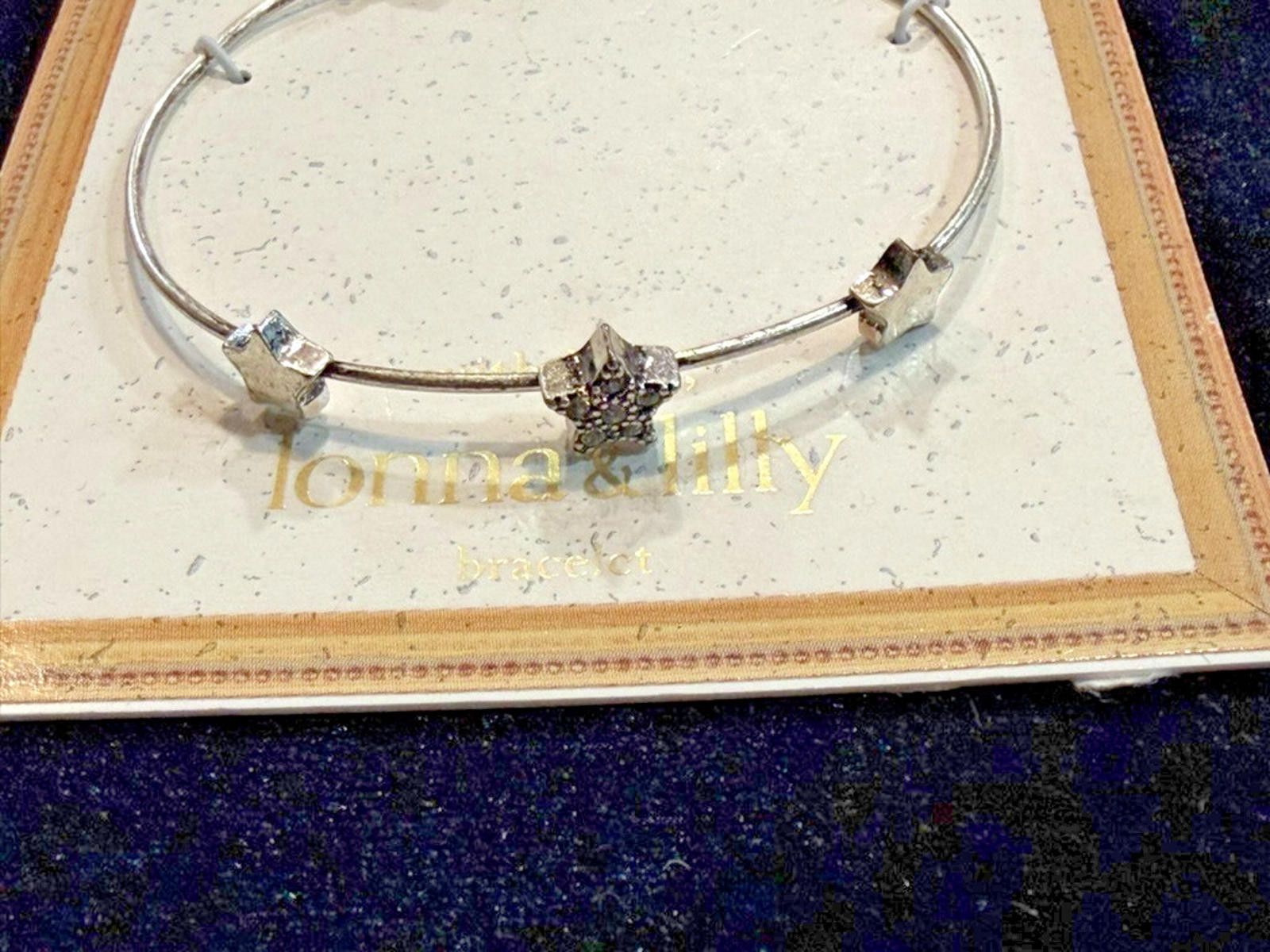 Other NWT Lonna & Lilly Silver Tone Star Bracelet Size ONE SIZE - 1 Thumbnail