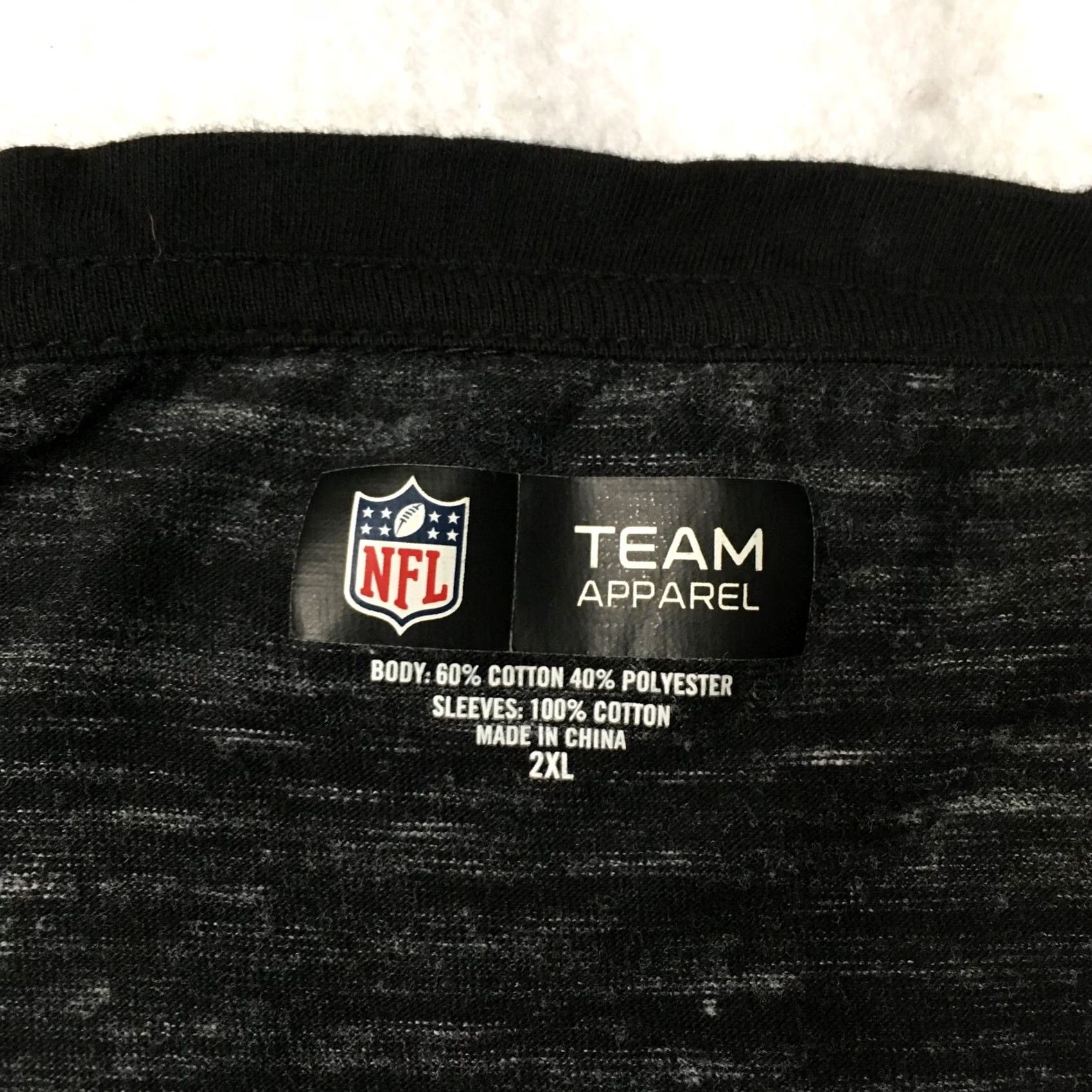 NFL NFL Team Apparel Womens 2XL Short Sleeve V-Neck Athletic Raiders Las Vegas Shirt Size 40" / US 18 - 4 Thumbnail