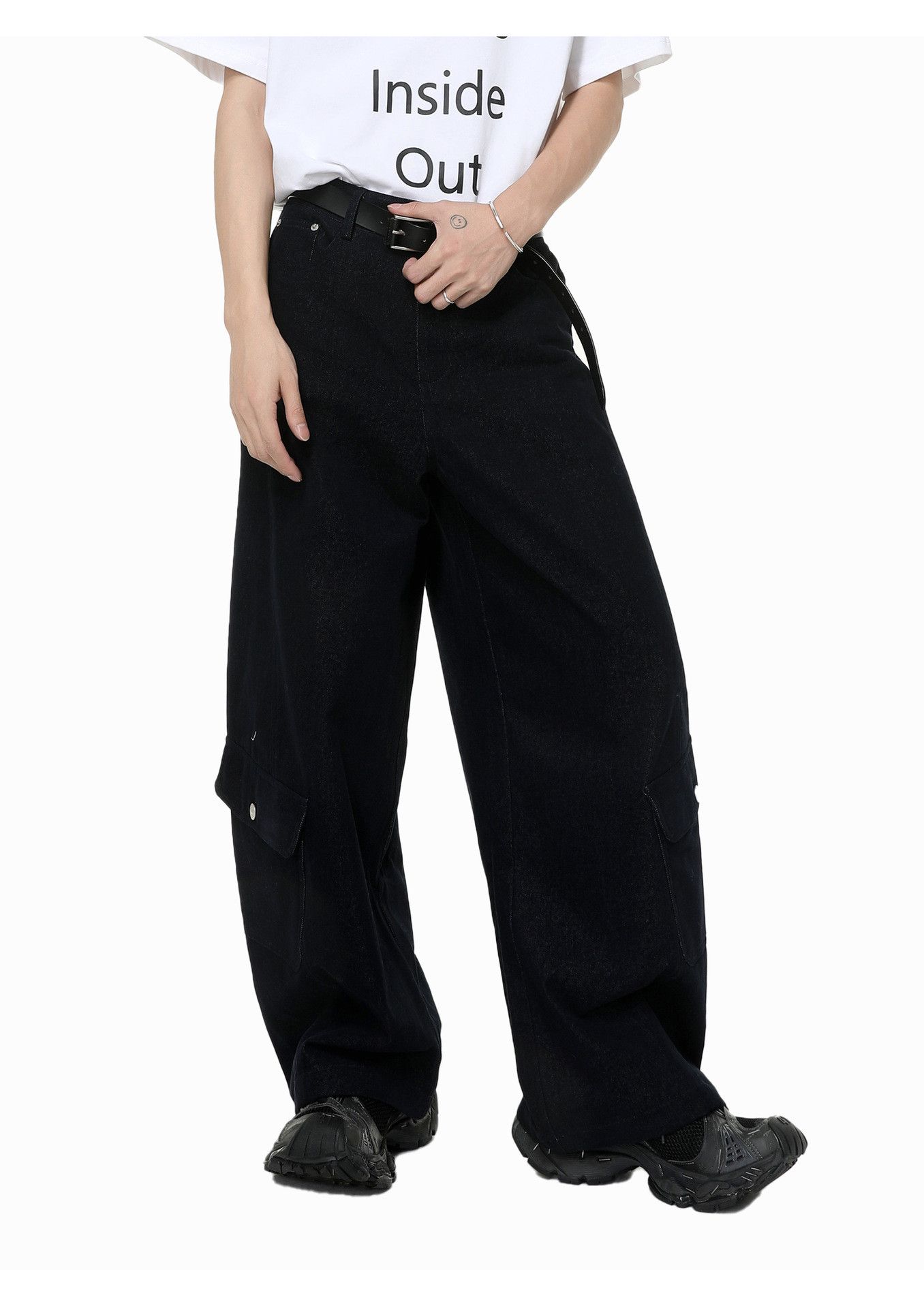 Japanese Brand Men's vibe multi-pocket patchwork curved loose jeans Size US 32 / EU 48 - 2 Thumbnail