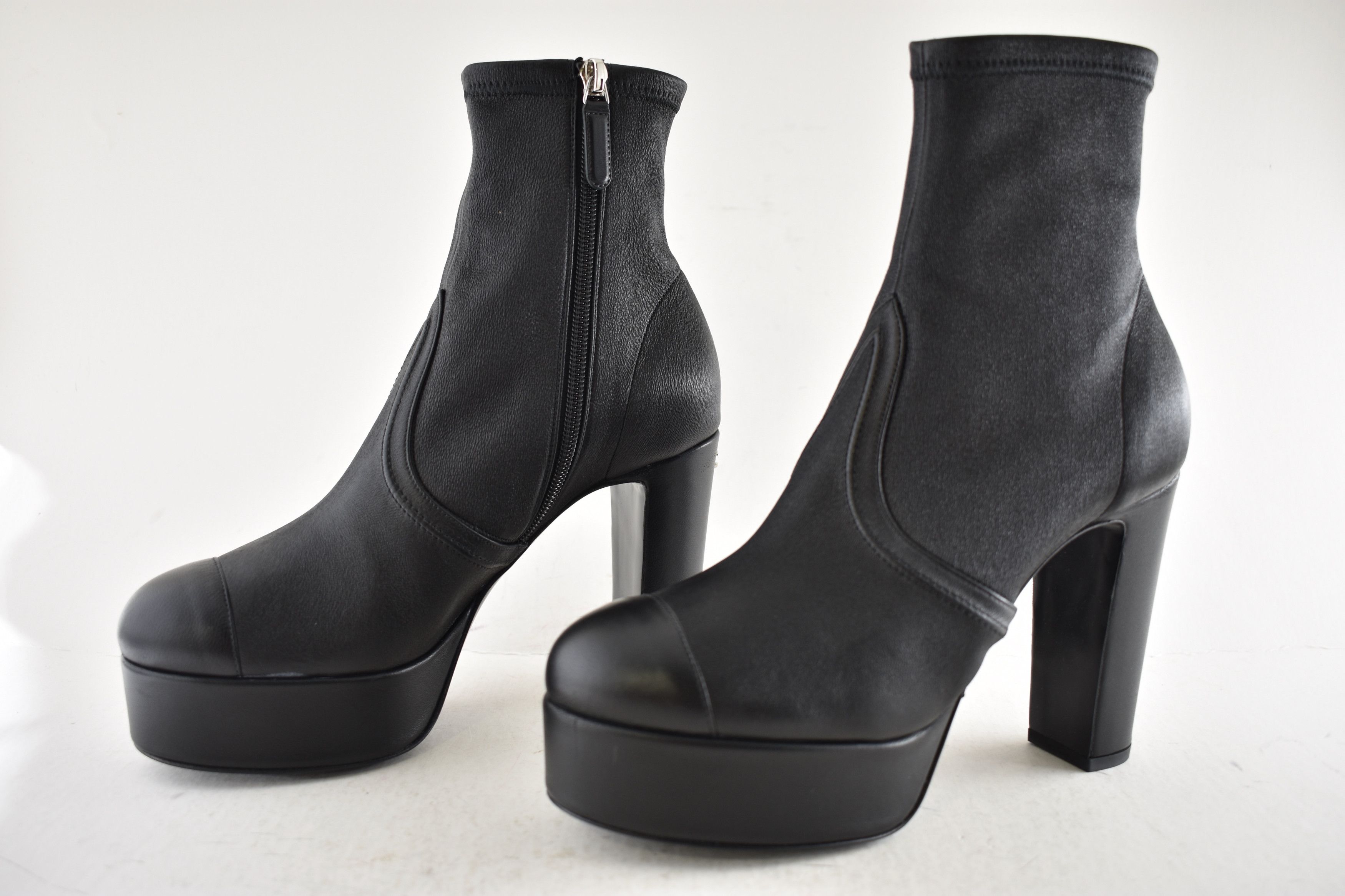 Chanel Chanel 24K Black Short Ankle Platform Block Heel Bootie 39.5 Size US 9.5 / IT 39.5 - 11 Thumbnail