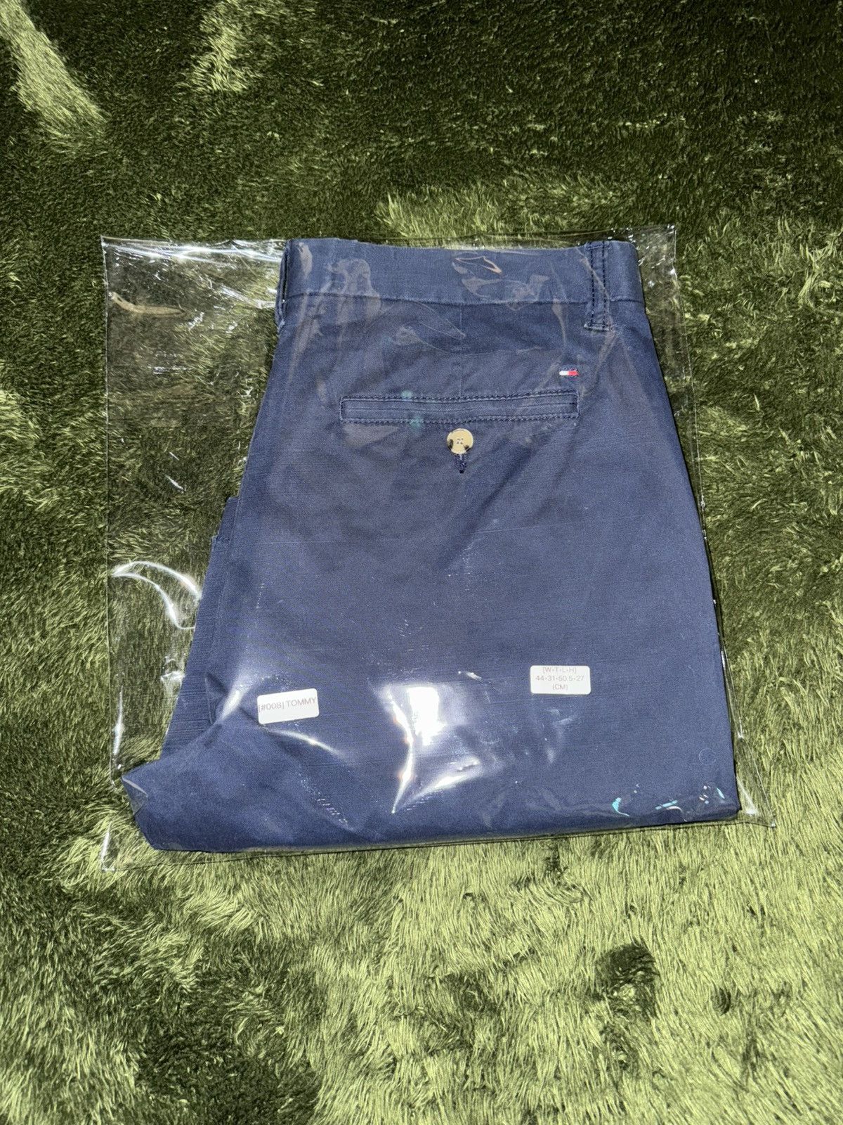 Tommy Hilfiger [32] Tommy Hilfiger USA Cotton Chino Shorts – Navy Size US 32 / EU 48 - 11 Thumbnail
