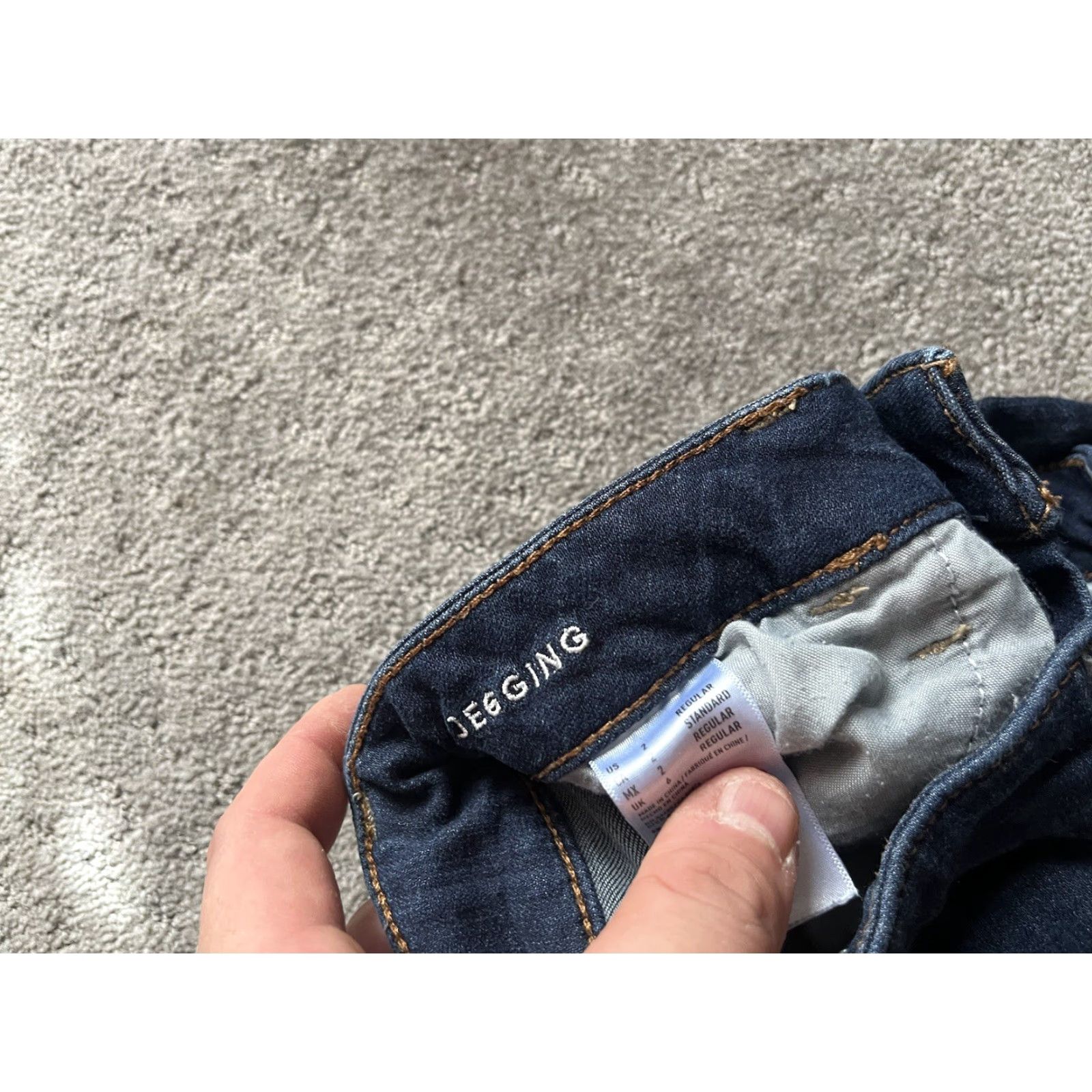 American Eagle Outfitters American Eagle Outfitters Jegging Pants 2 Women Regular Solid Distressed Blue Stretch Denim Size 26" / US 2 / IT 38 - 6 Thumbnail
