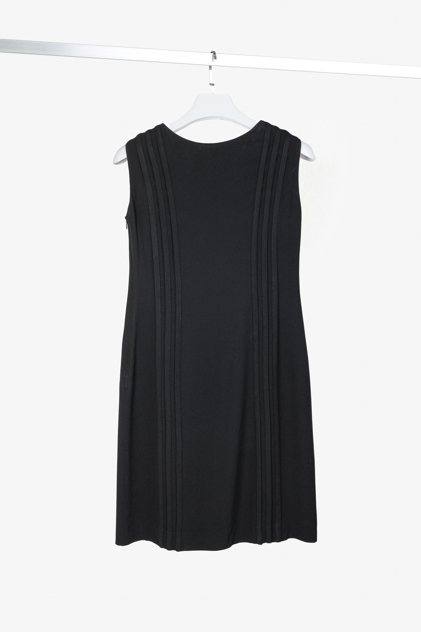 Moschino Moschino Cheap and Chic Black Tonal-Piping Sleeveless Dress Size L / US 10 / IT 46 - 2 Thumbnail