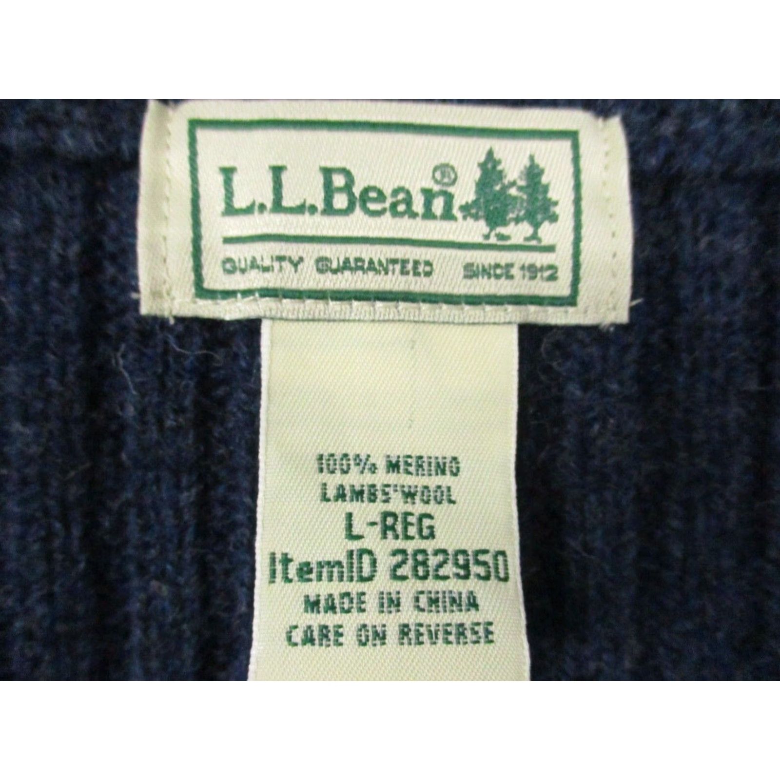 Vintage LL Bean Sweater Vest Mens Large Navy Lambswool Cable Knit Pullover Size US L / EU 52-54 / 3 - 3 Thumbnail