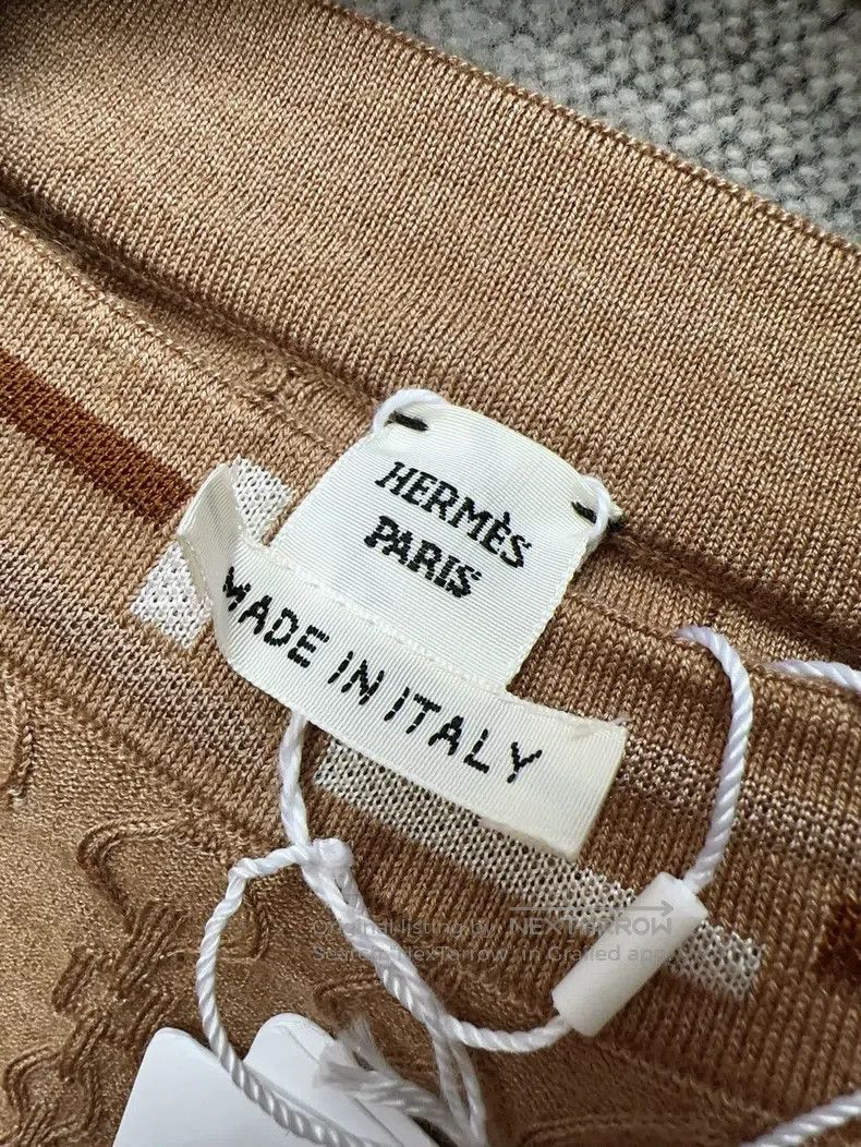 Hermes Hermes Brown Lock Chain Dark Pattern Texture Long Sleeve T Size XS / US 0-2 / IT 36-38 - 4 Thumbnail