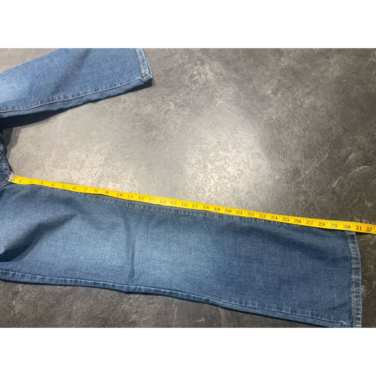 Mismo VINTAGE Levi's Women's Boot Cut Jeans Blue 30 Low Rise USA Style Size 30" / US 8 / IT 44 - 7 Thumbnail