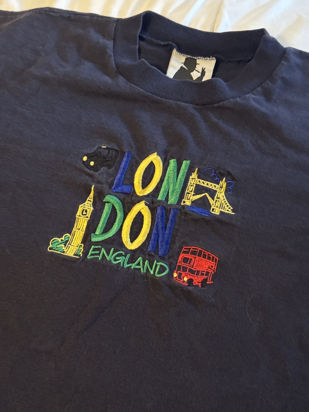 Vintage Vintage 90s London Churchill Embroidered Tee XL Size US XL / EU 56 / 4 - 1 Thumbnail