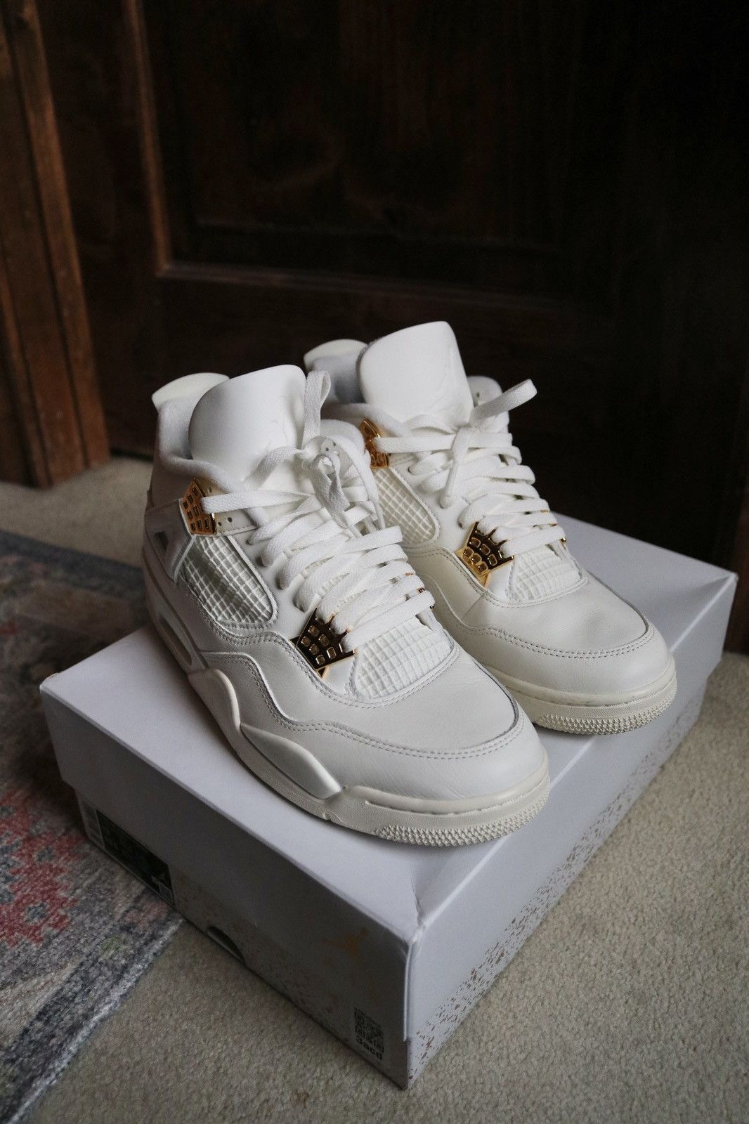 Jordan Brand WMNS Jordan 4 Retro 'Metallic Gold' Size US 10 / EU 43 - 7 Thumbnail