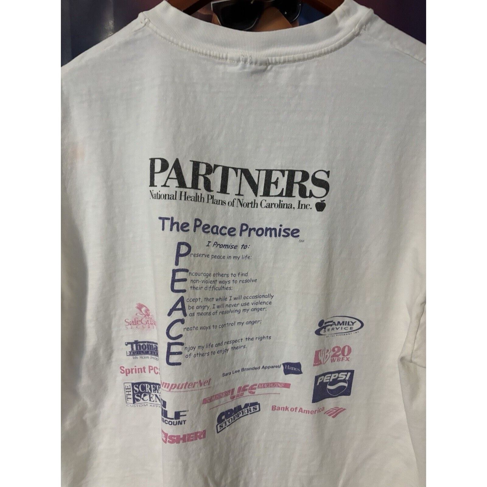 Other vintage P.E.A.C.E 1999 white earth day t-shirt size XL Size US XL / EU 56 / 4 - 3 Thumbnail
