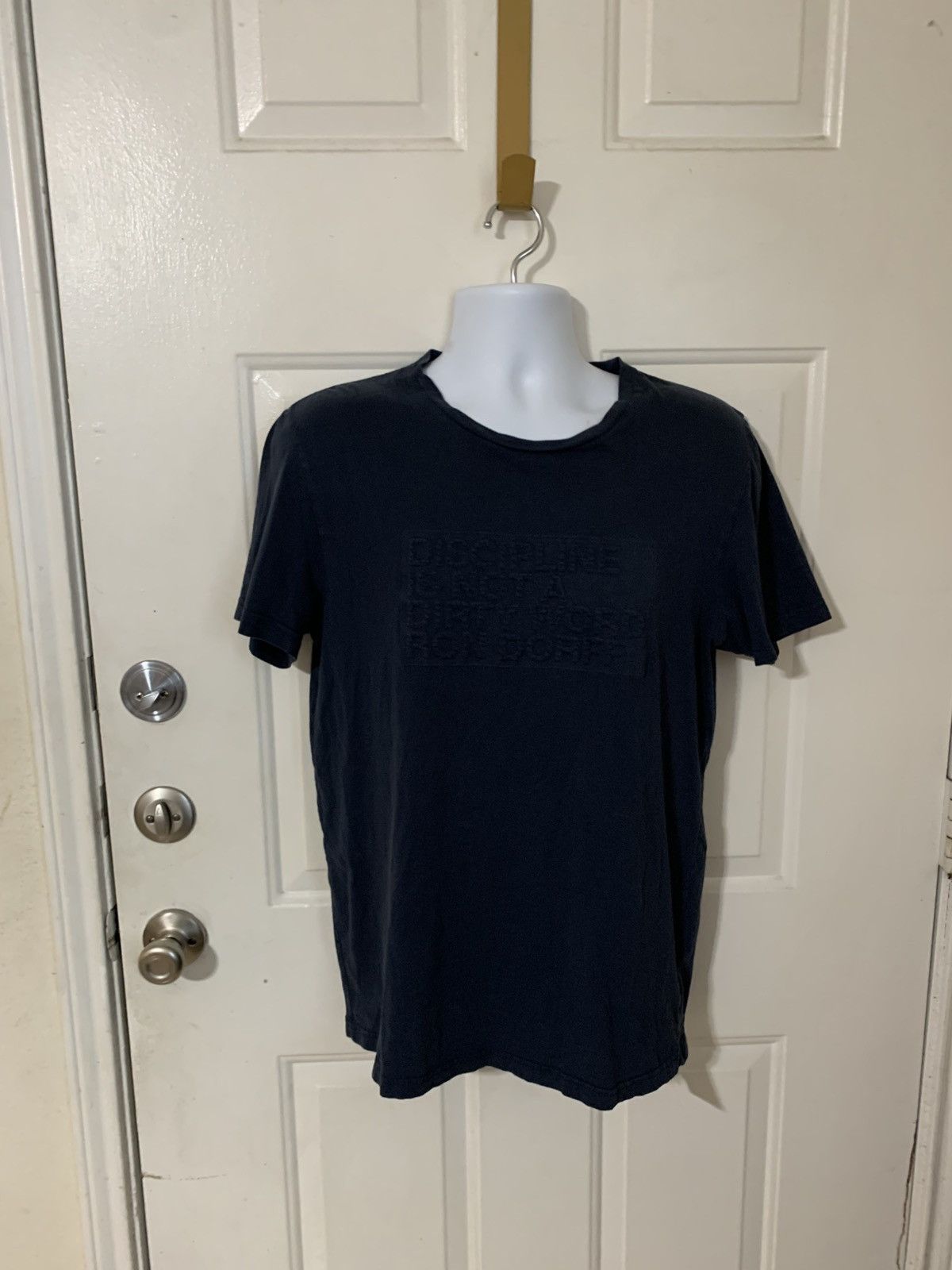 Designer Ron Dorff Discipline is not a Dirty Word Slim fit t shirt Size US L / EU 52-54 / 3 - 1 Thumbnail