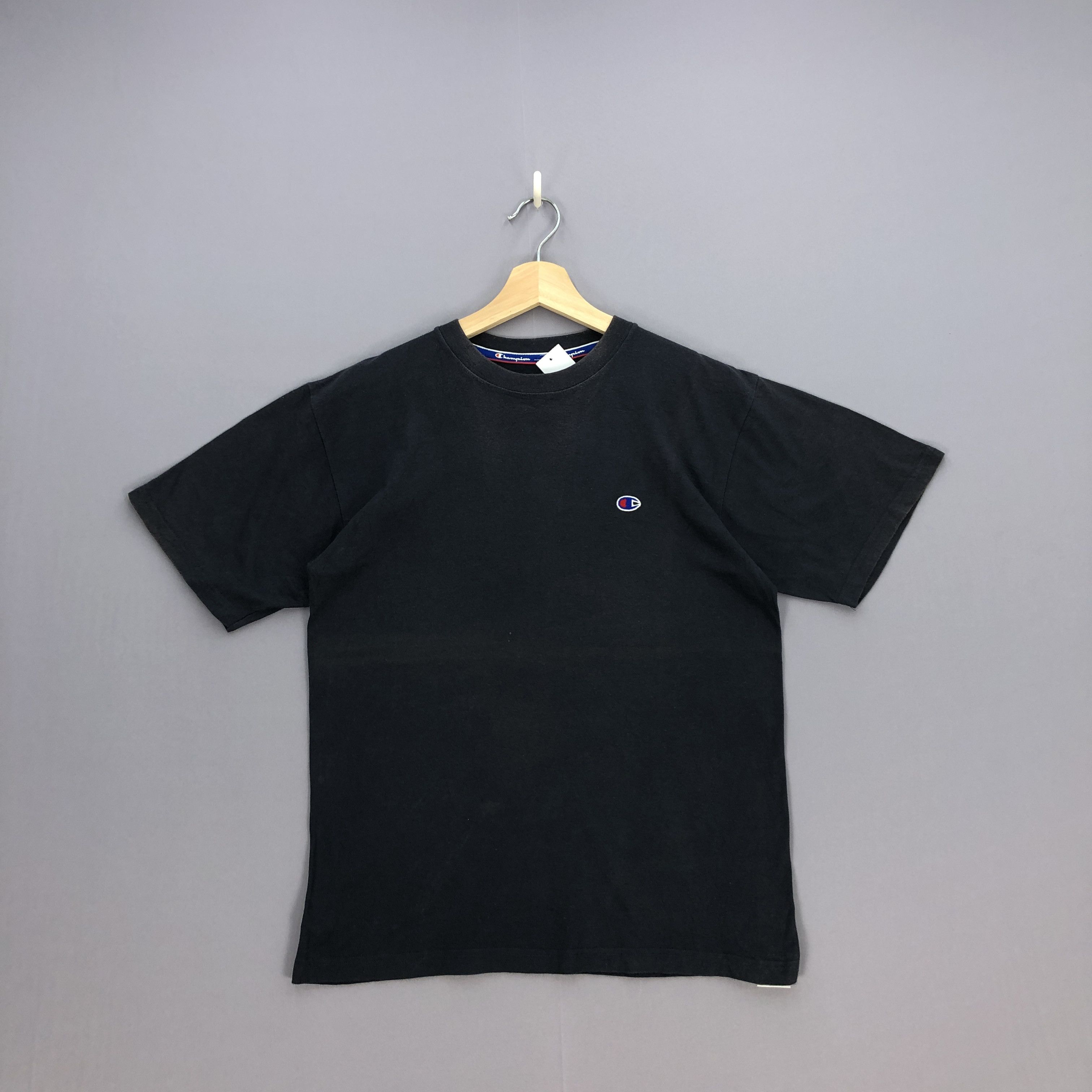 Champion Vintage Champion T Shirt Champion Tees Size US S / EU 44-46 / 1 - 1 Thumbnail