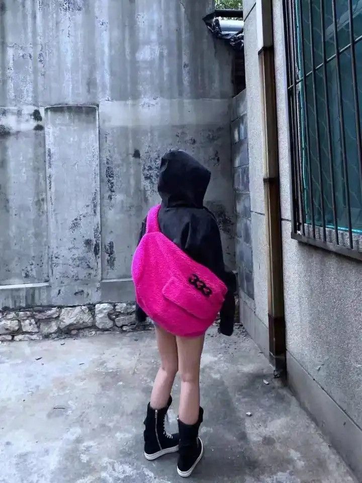 Japanese Brand Crossbody Bag Size ONE SIZE - 2 Thumbnail