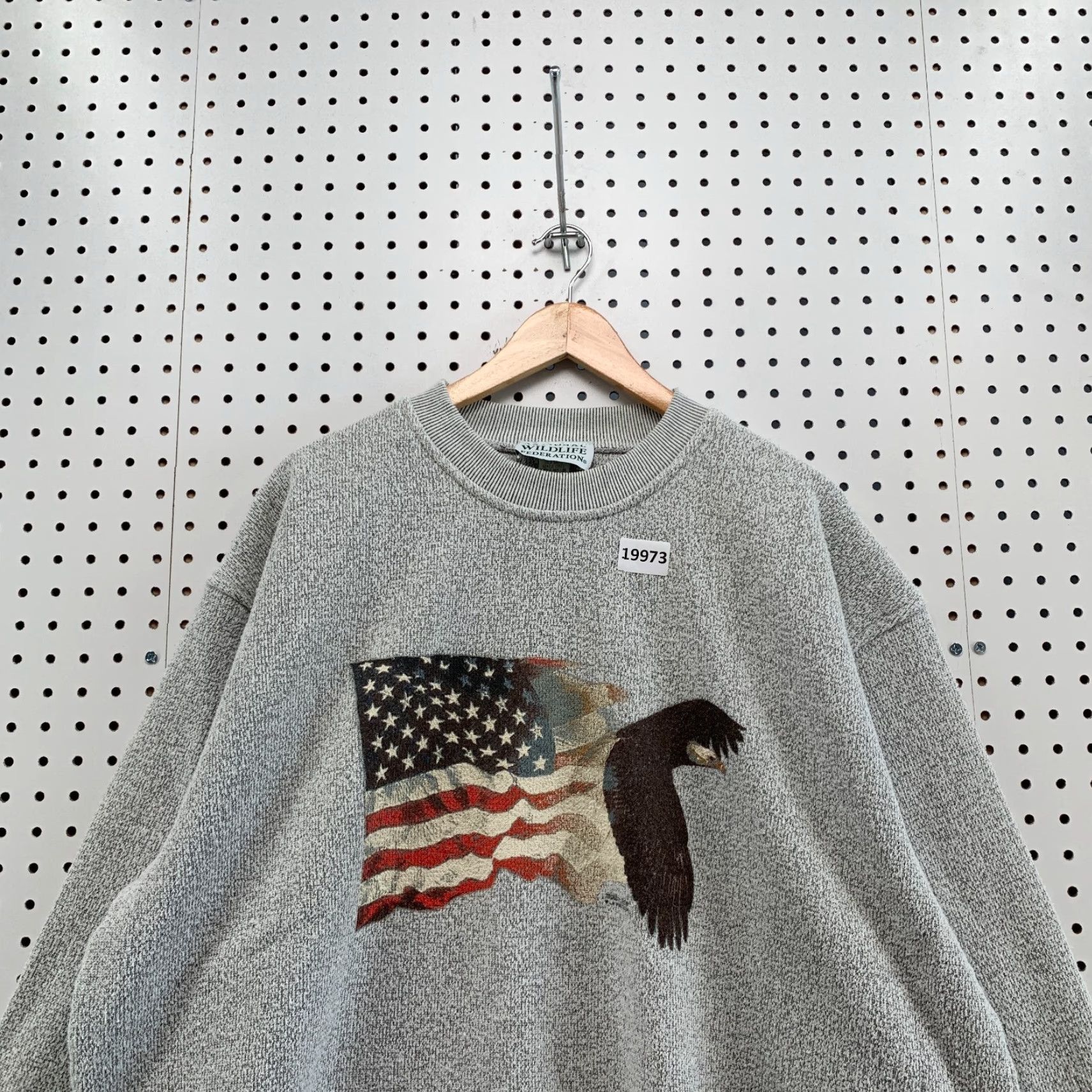 Vintage VINTAGE National Wildlife Gray 2XL Crew Neck Sweatshirt Mens Eagle USA FLAG Sweatshirt 28x31.5 Size US XXL / EU 58 / 5 - 6 Thumbnail