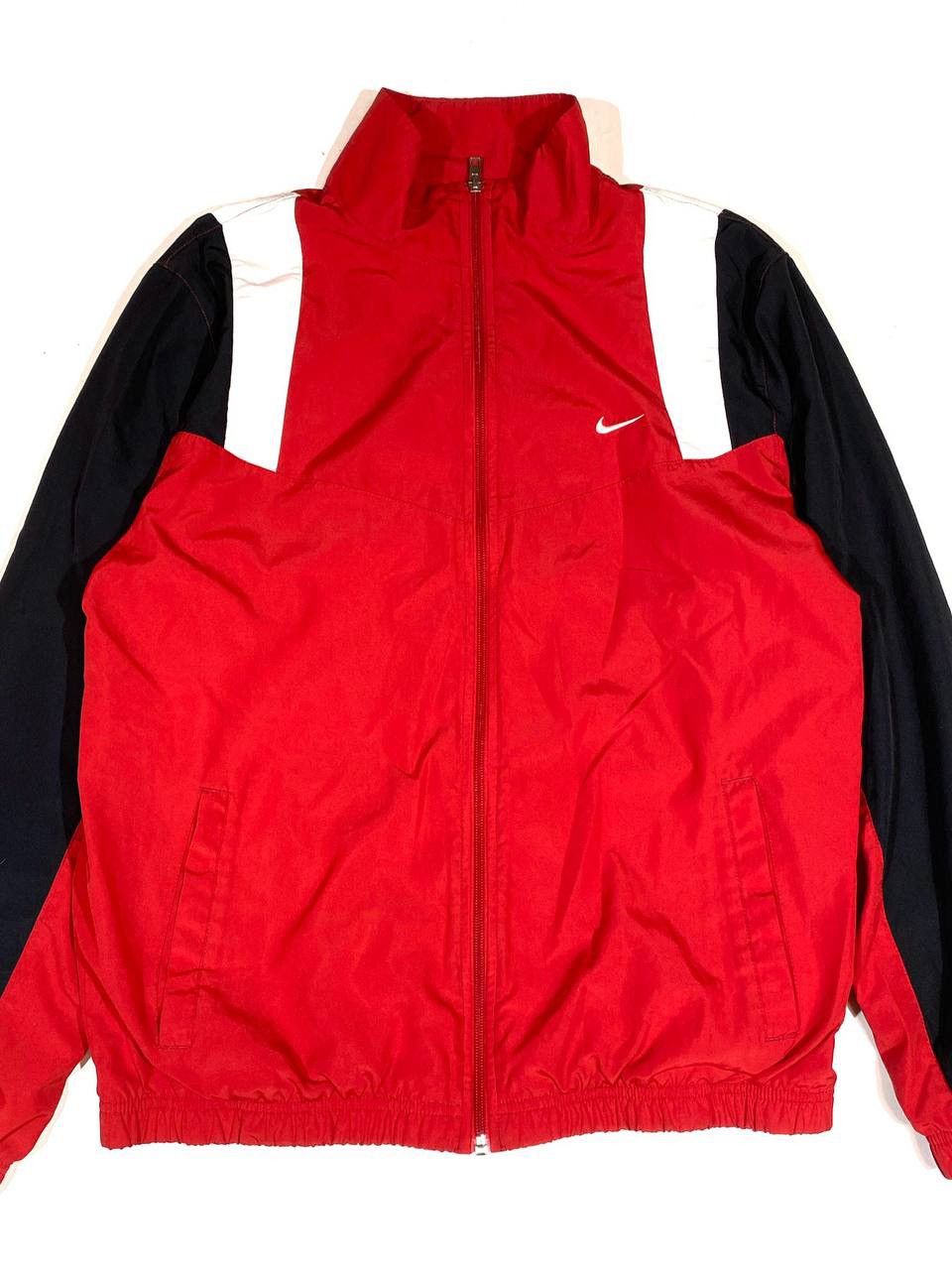 Nike × Vintage Vintage Y2K Red Windbreaker Light Jacket Size US L / EU 52-54 / 3 - 5 Thumbnail
