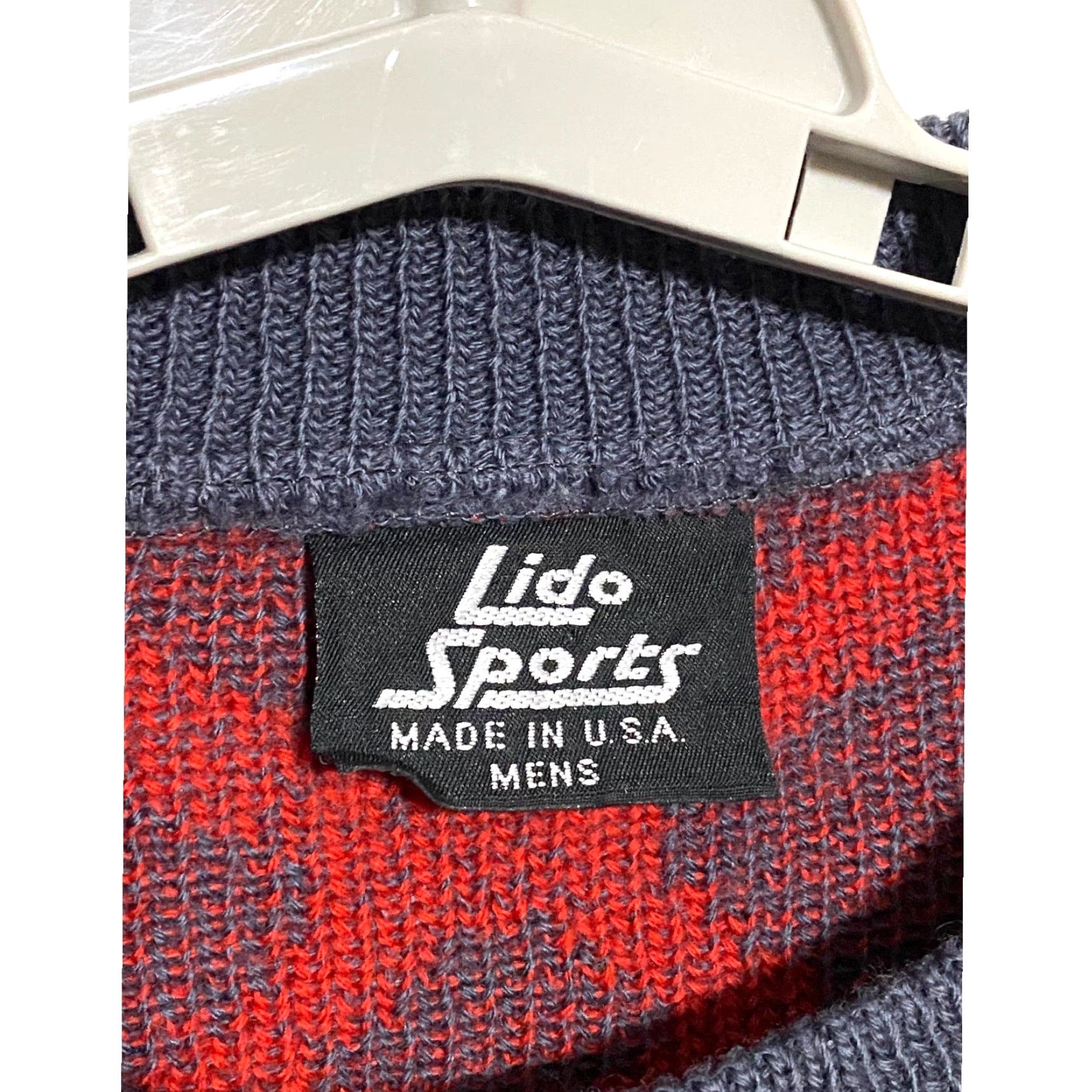 Vintage VINTAGE Lido Sports Wool Sweater Geometric Pullover Mens XL 23" Length Gray Wool Geometric Retro USA Winter Fall Utreasured? Size US XL / EU 56 / 4 - 5 Thumbnail
