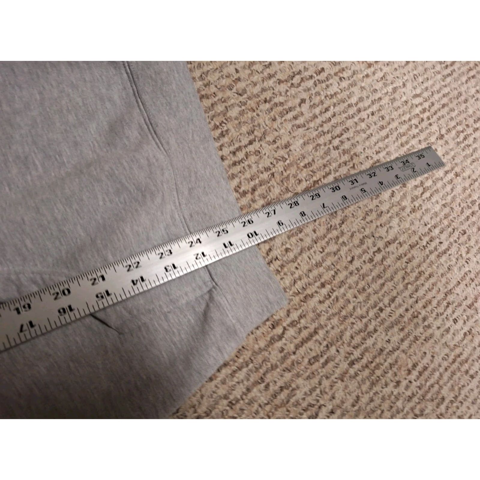 Vintage Taylor Swift All Too Well Hoodie Band Tour Nashville TN Medium Gray Pullover M Mens Unisex Adults Size M Pullover Gray Band Tour Nike? Wait. Size US M / EU 48-50 / 2 - 5 Thumbnail