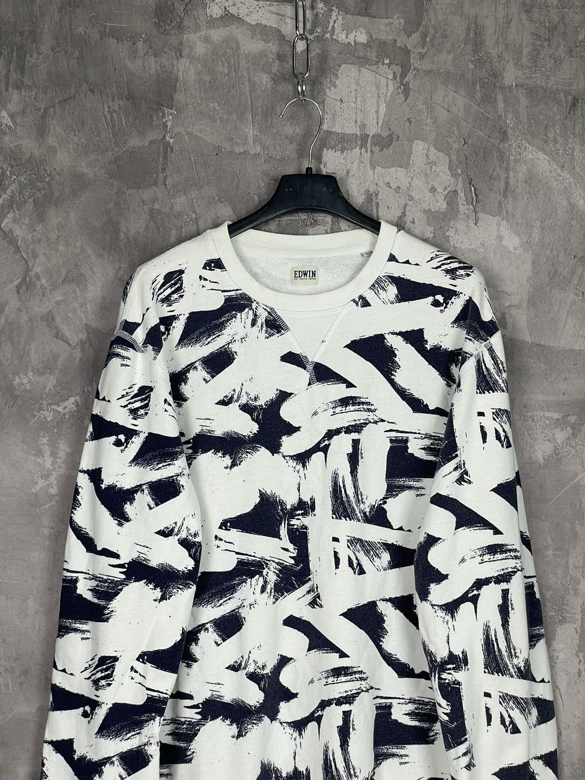 Edwin × Japanese Brand Vintage Edwin Japan Overprint Avant Garde Crew Sweatshirt Size US L / EU 52-54 / 3 - 2 Thumbnail