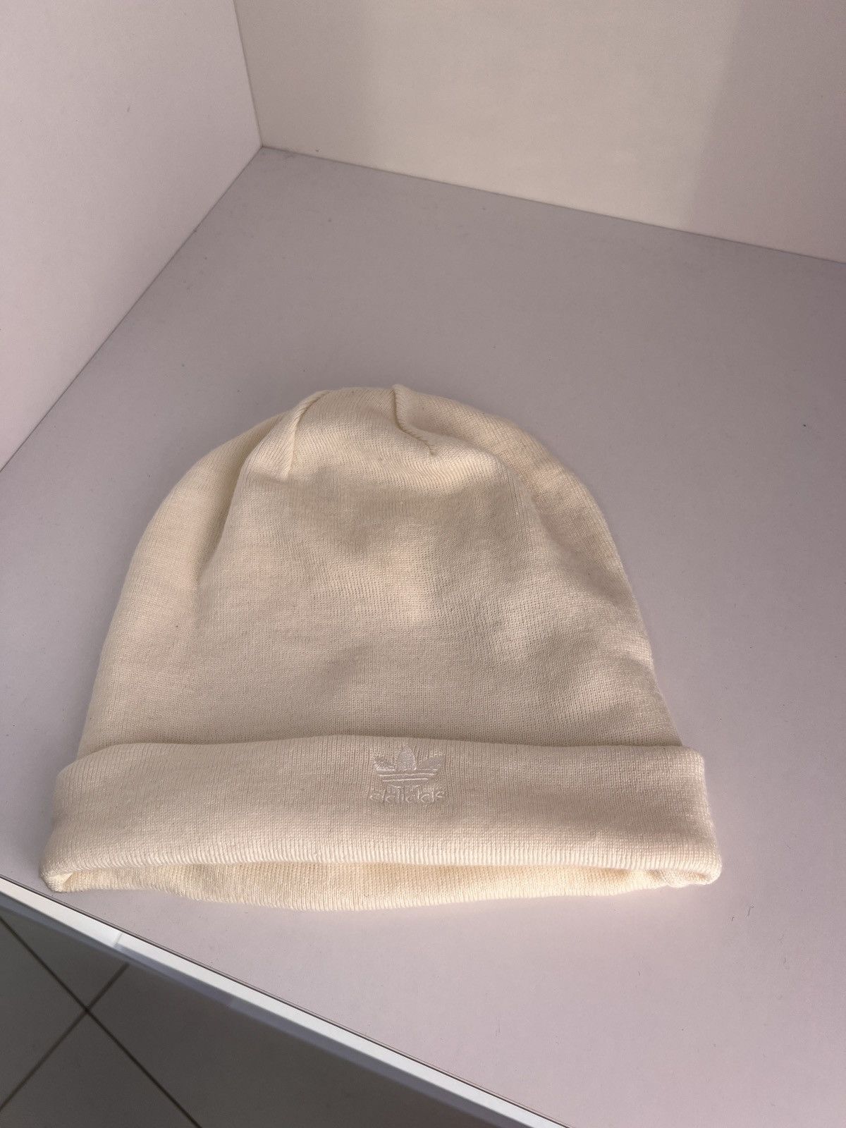 Adidas × Vintage Vintage Adidas Ivy Park White Beanie Size ONE SIZE - 1 Thumbnail