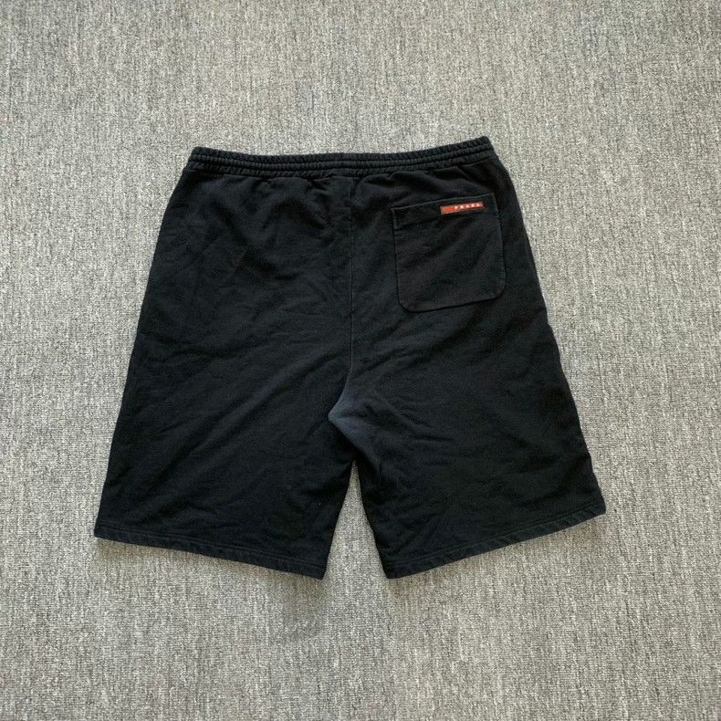 Prada Prada Back Logo Shorts XXL - dmc Size US 31 - 1 Thumbnail