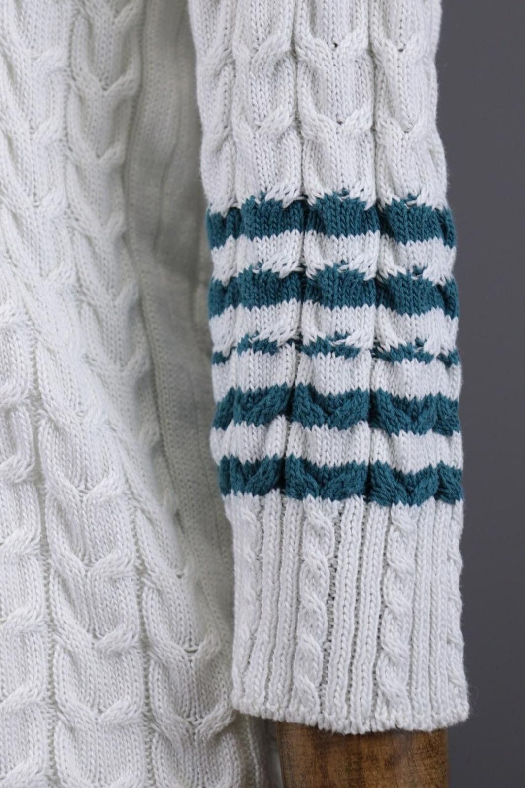 Designer Burberry London White Striped Knit V-Neck Sweater Size 40 Size US M / EU 48-50 / 2 - 8 Thumbnail