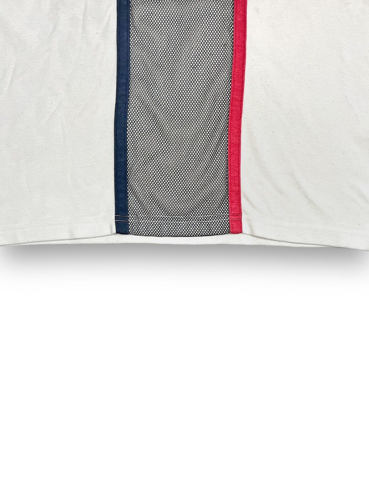 Guess Guess Club Sports V-Neck Vintage Tee Size US L / EU 52-54 / 3 - 6 Thumbnail