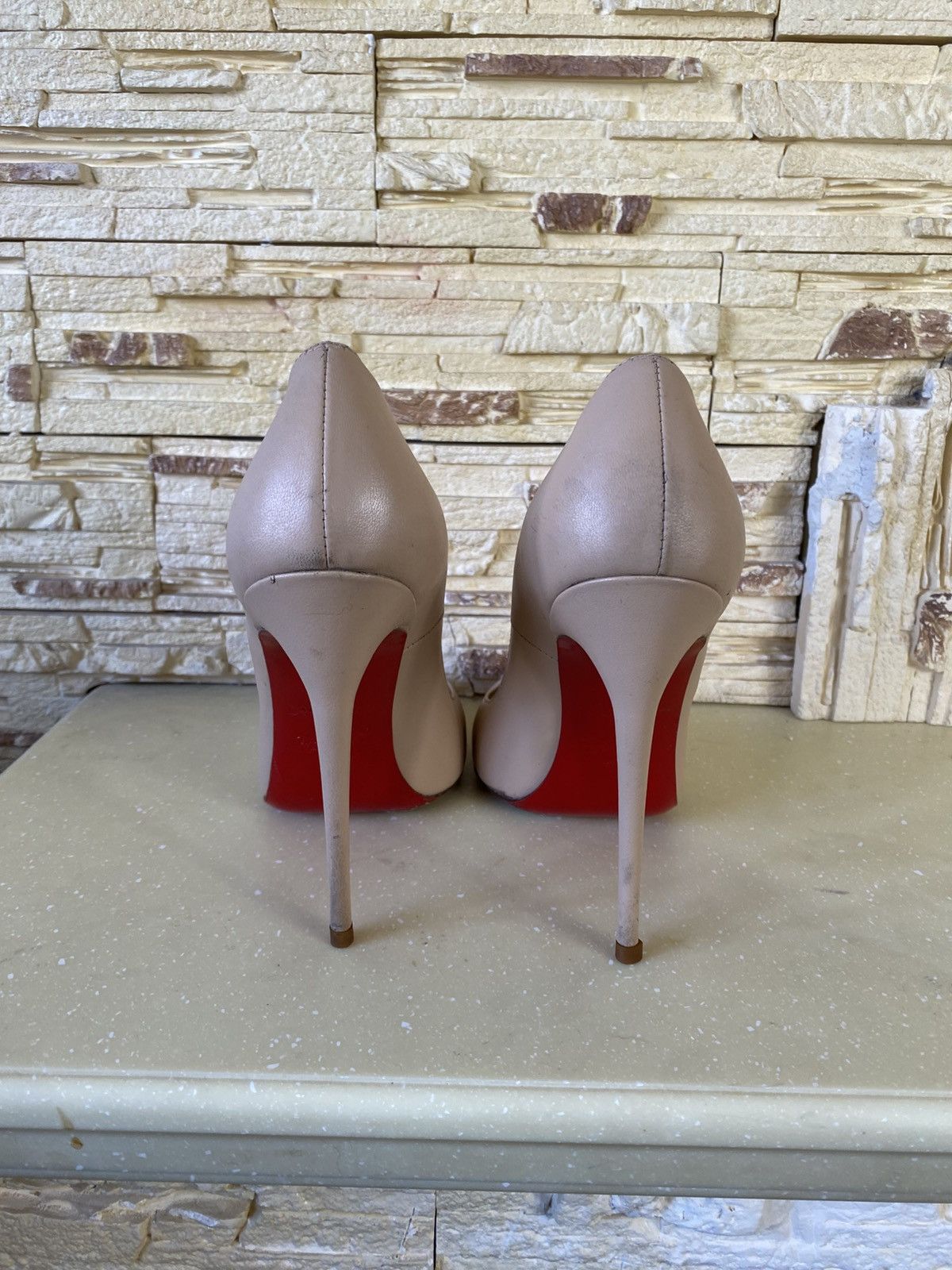Christian Louboutin Christian Louboutine Leather Women’s Heels Beige Size US 8.5 / IT 38.5 - 7 Thumbnail