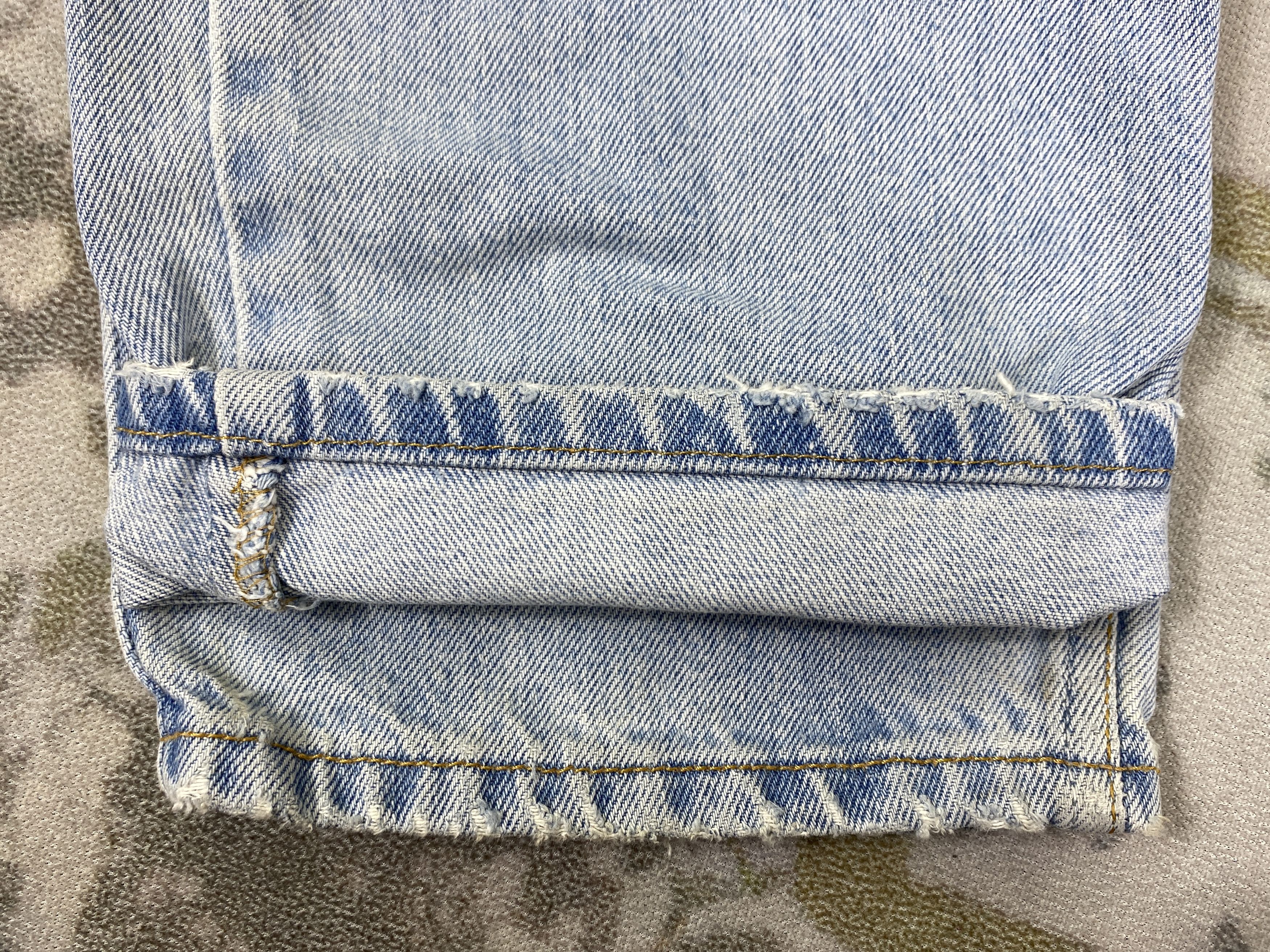 Levi's Light Blue Wash Vintage Levi's 560 35x37 Denim -JN1948 Size US 35 - 11 Thumbnail