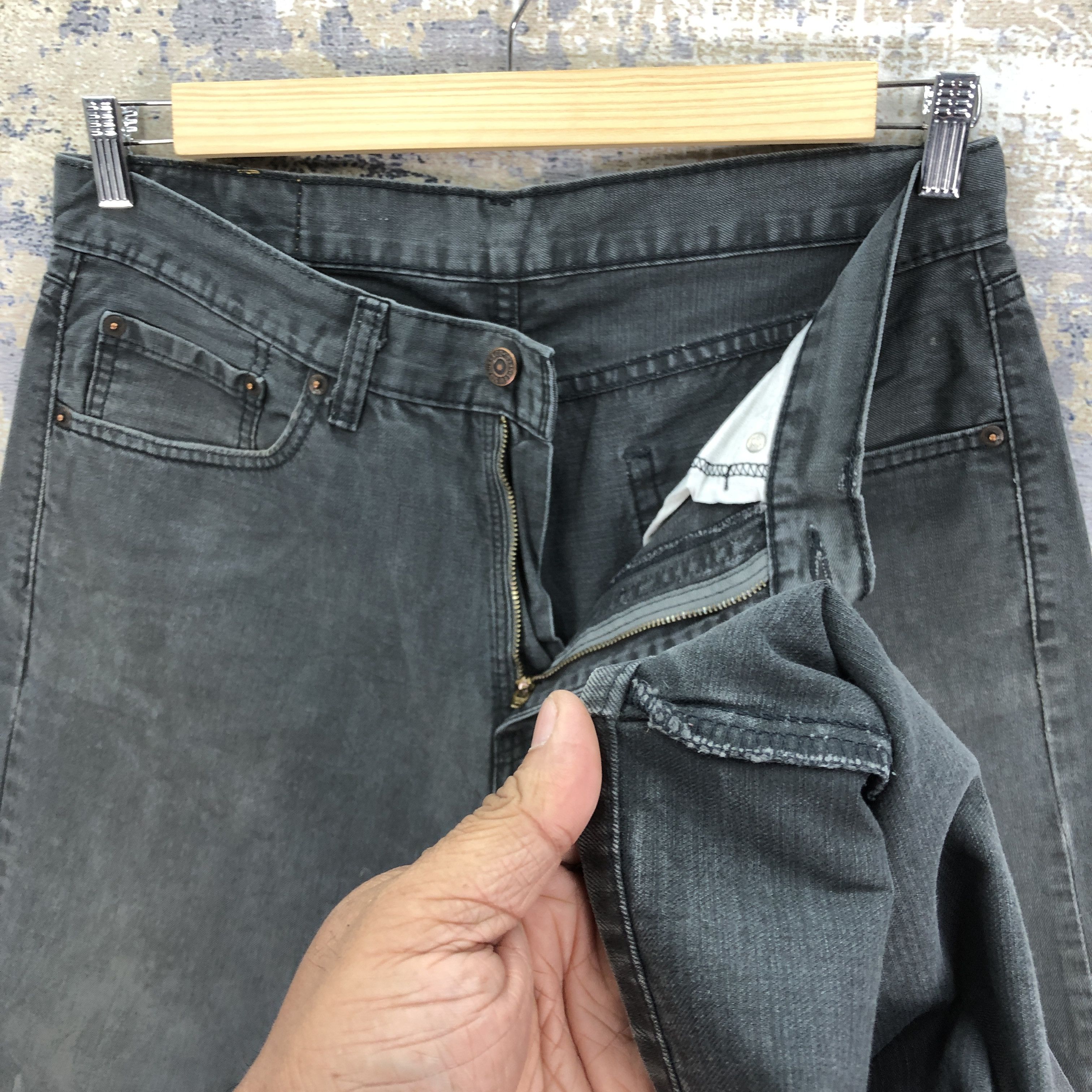 Levi's Vintage Levis Faded Black Jeans Levi's 505 Light Wash Denim Size US 32 / EU 48 - 7 Thumbnail