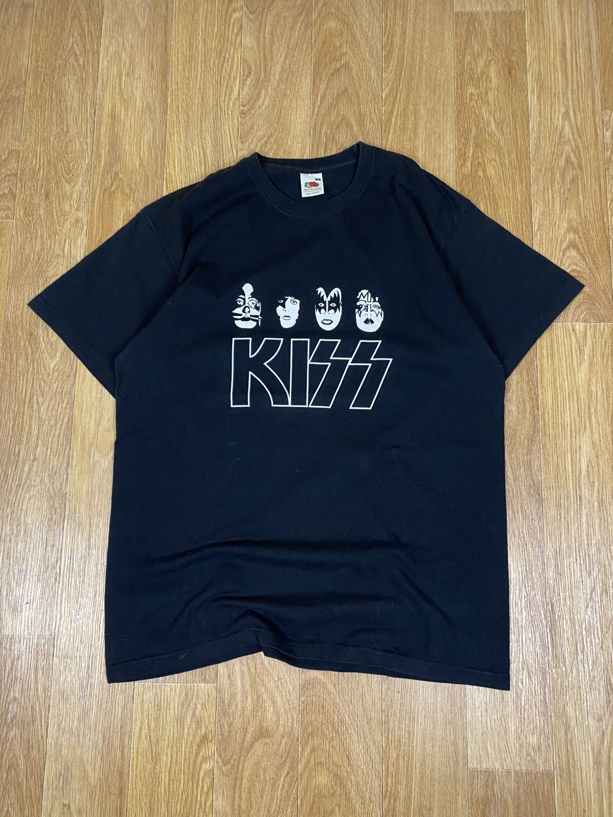 Band Tees 🍀Free Shipping☘️ Kiss Vintage T-shirt 2000’s Y2K Size US M / EU 48-50 / 2 - 1 Thumbnail
