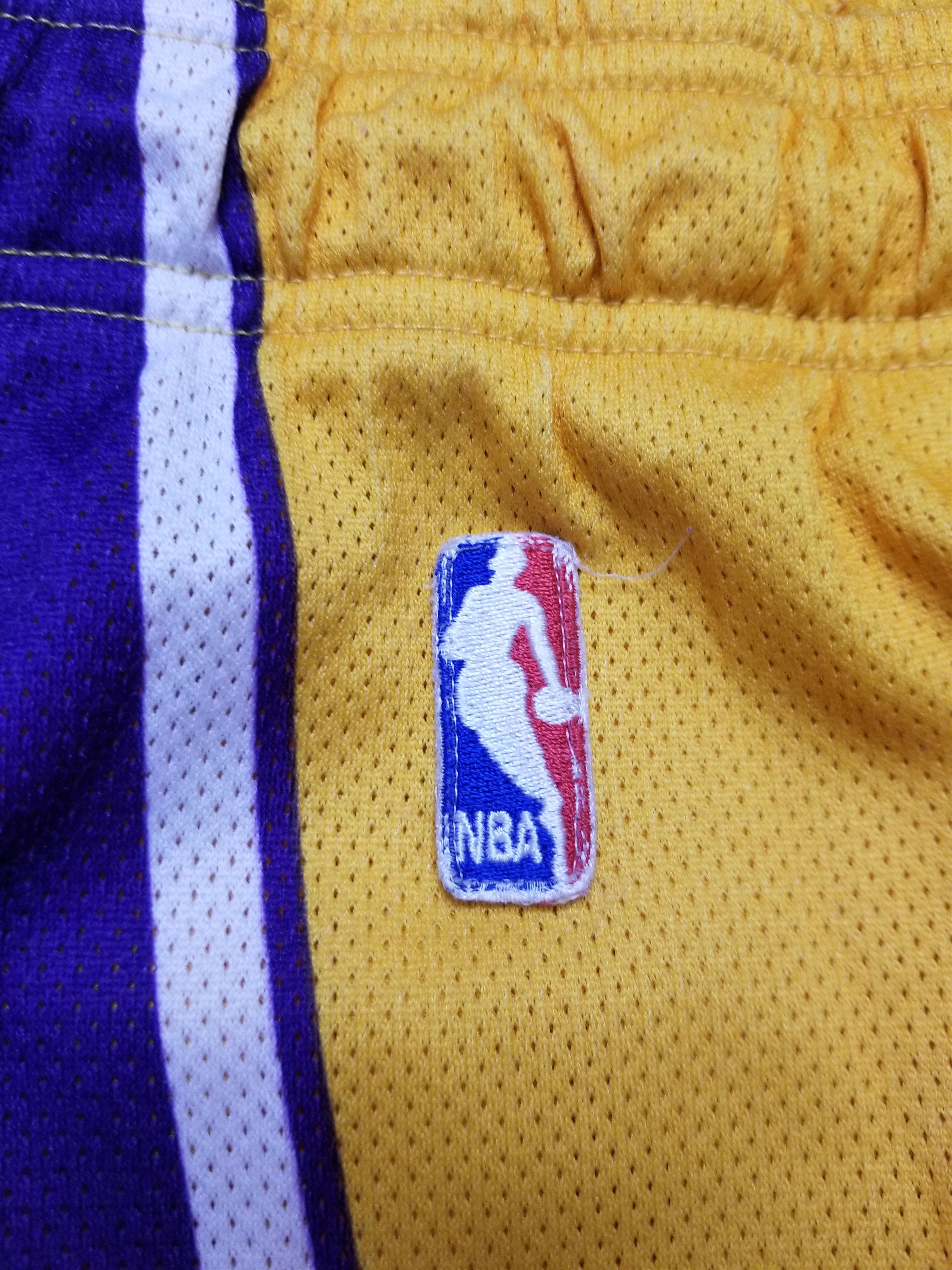Champion Vintage Champion Los Angels Lakers Basketball NBA Men's XXL Size US 42 / EU 58 - 8 Thumbnail