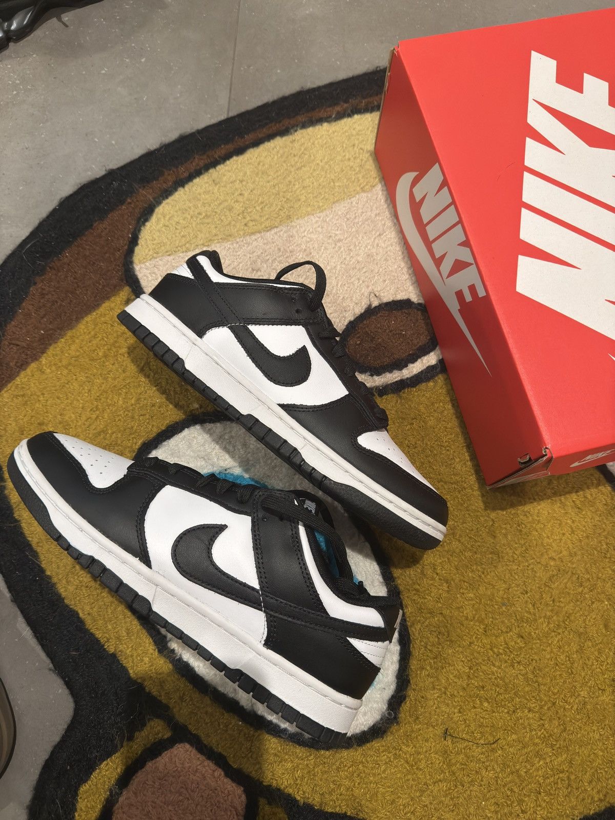 Nike Nike Dunk Low Retro Panda Size US 8.5 / EU 41-42 - 2 Thumbnail