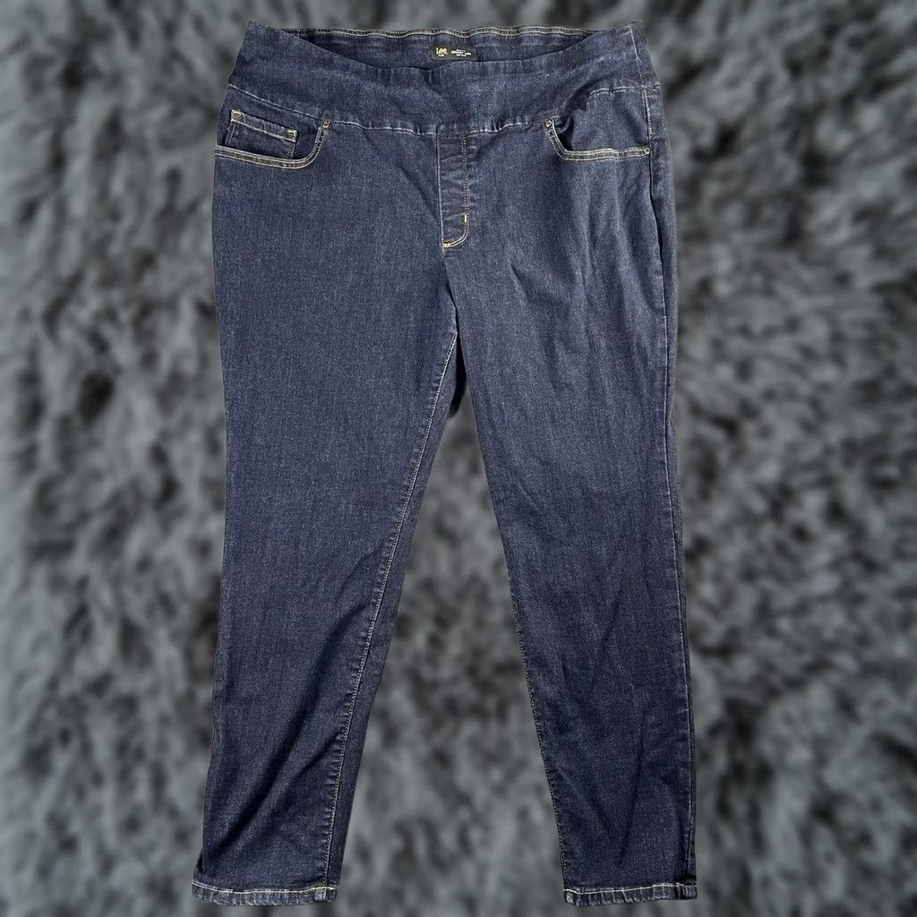 Lee Lee Plus Skinny Jeans Medium Wash Womens Pull-On Denim Size 40" / US 18 - 1 Thumbnail