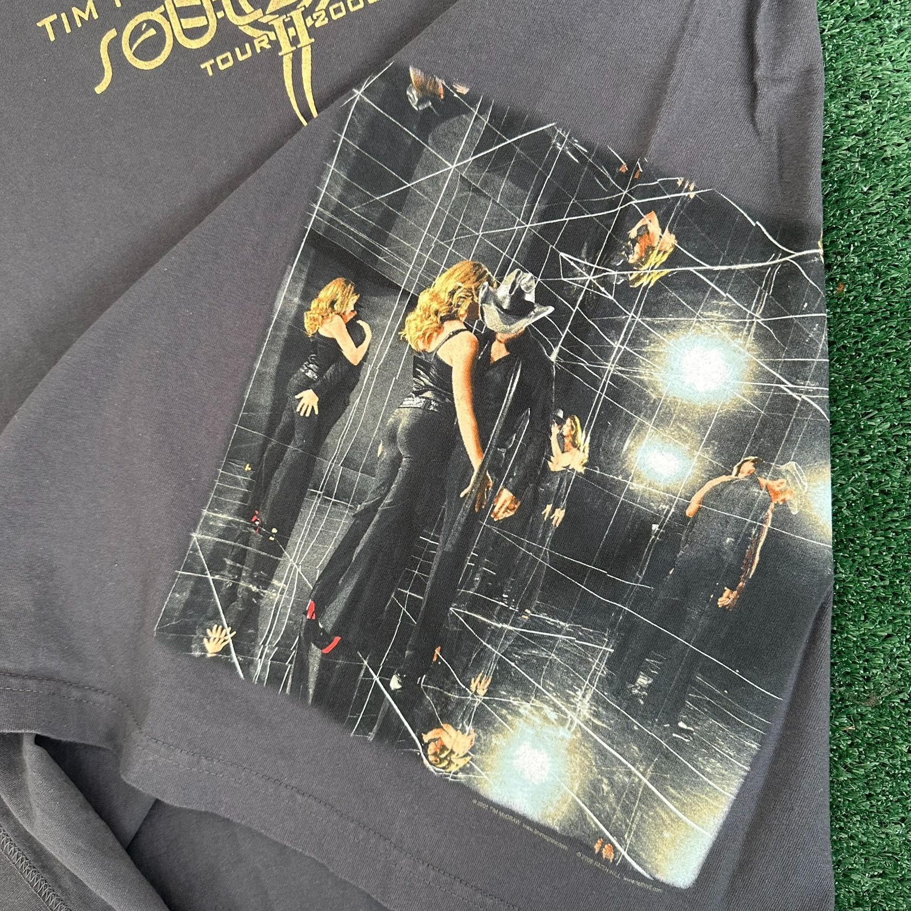 Band Tees Vintage Y2K Tim McGraw Faith Hill Soul2Soul Tour T-Shirt Cou Size US L / EU 52-54 / 3 - 4 Thumbnail