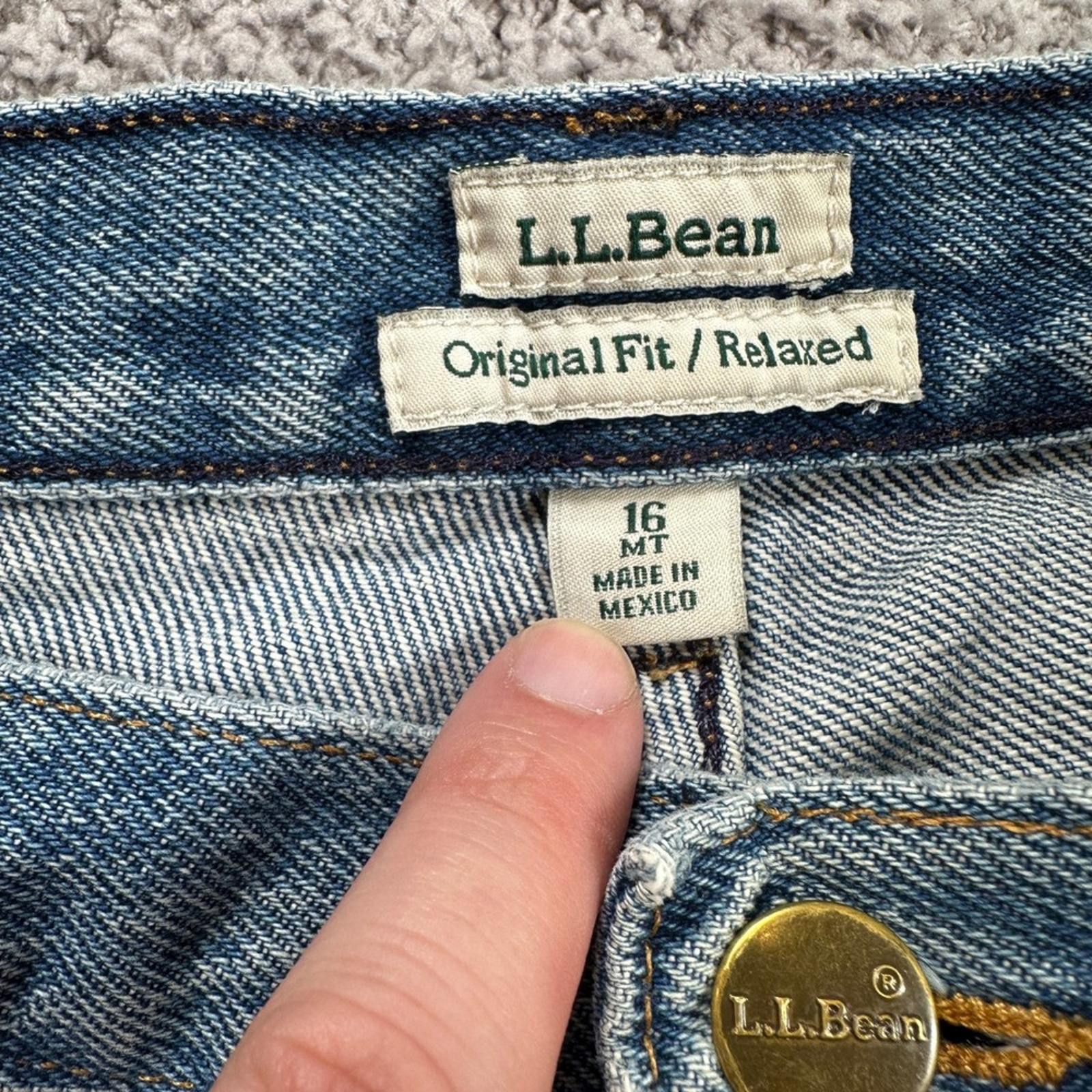 L.L. Bean LL Bean Original Fit Relaxed Jeans Womens 16 MT Light Wash Size 38" / US 16 / IT 52 - 5 Thumbnail