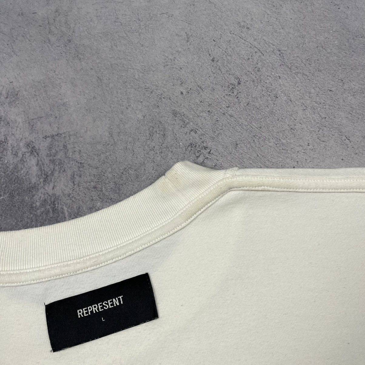 Represent Clo. Represent Clo. big logo oversize tee Size US L / EU 52-54 / 3 - 14 Thumbnail