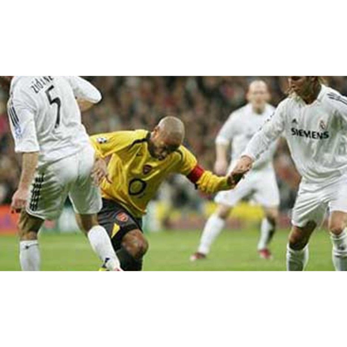 Adidas Zidane Real Madrid UEFA 2005 2006 Long Sleeve Soccer Jersey Size US XL / EU 56 / 4 - 10 Thumbnail