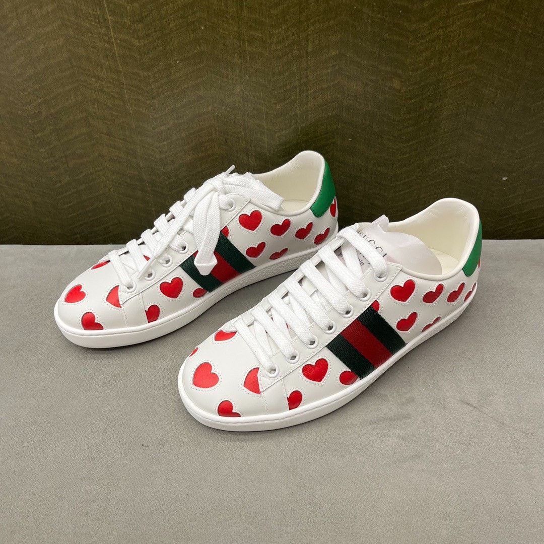 Gucci Gucci Love Heart Green Tail White Shoes Size US 4 / IT 34 - 1 Thumbnail