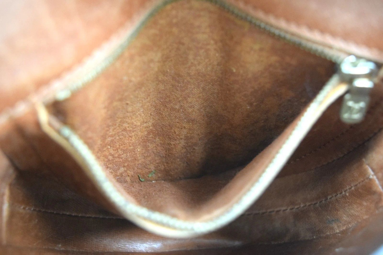 Louis Vuitton Louis Vuitton Chantilly PM Crossbody Bag Monogram M40646 Size ONE SIZE - 17 Thumbnail
