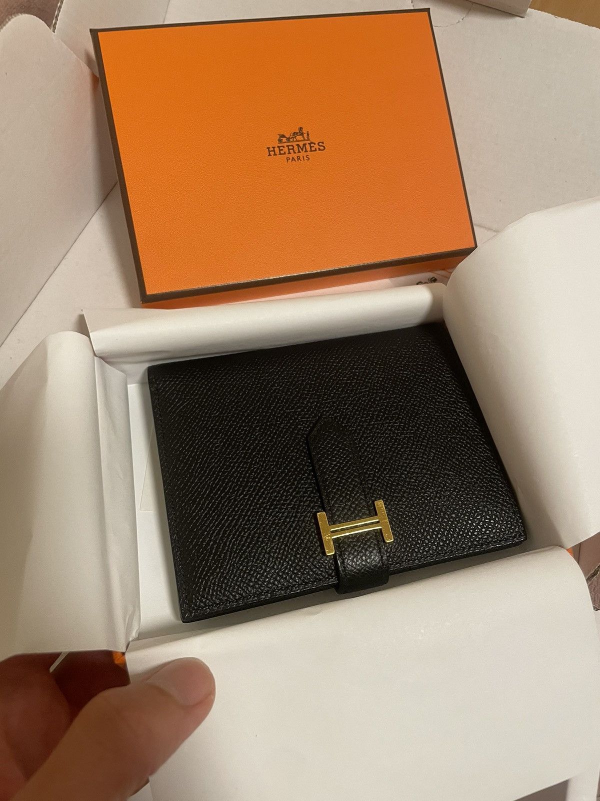 Hermes Bearn Compact wallet (owned 2 months) Size ONE SIZE - 1 Thumbnail