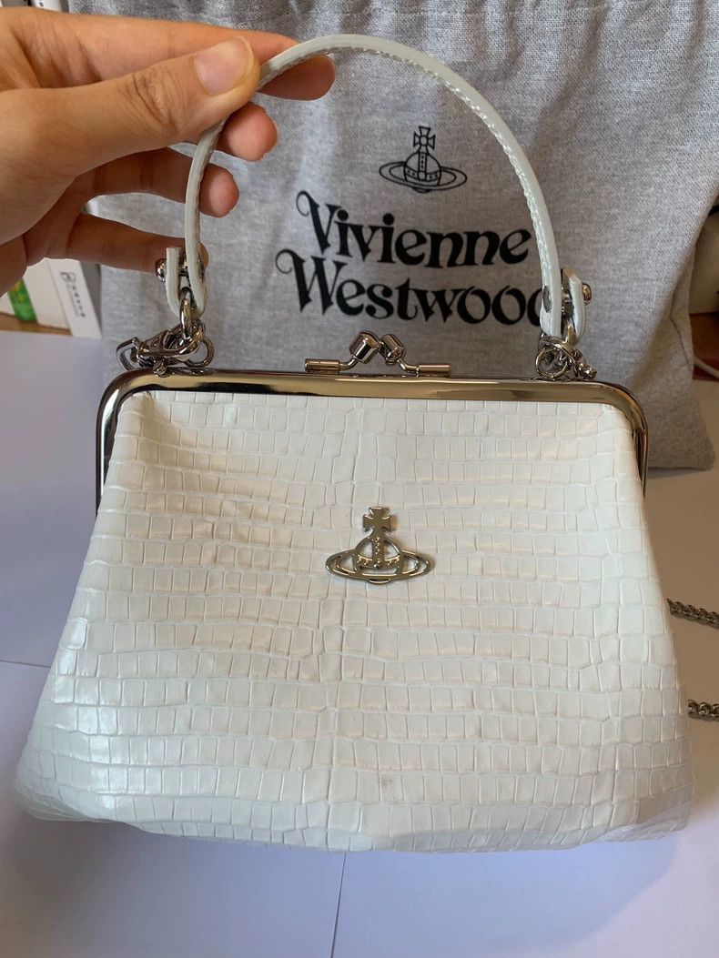 Vivienne Westwood vivienne westwood size os White dumpling bag Size ONE SIZE - 1 Thumbnail
