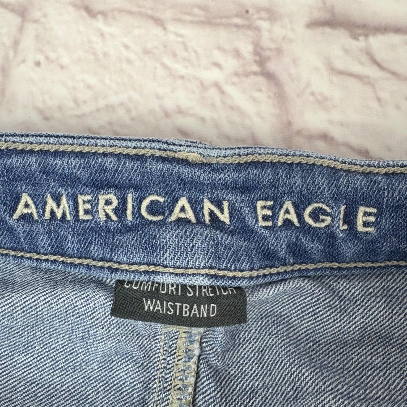 American Eagle Outfitters American Eagle Jeans Womens 14 X-Short Blue Mom Jean Distressed Ripped Cropped Size 36" / US 14 / IT 50 - 3 Thumbnail